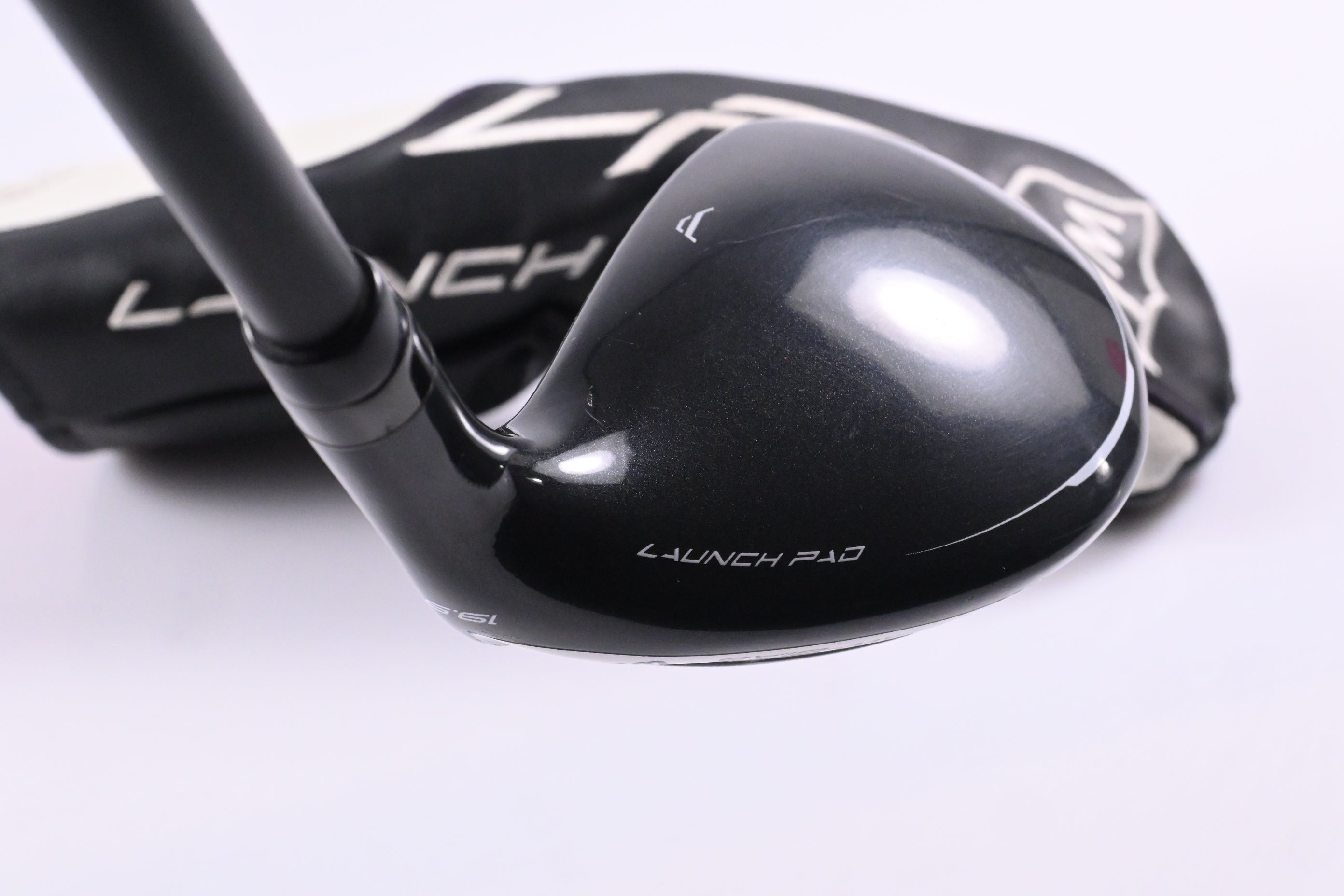 Wilson Launch Pad #3 Hybrid / 19.5 Degree / Regular Flex Helium Black 66g Shaft