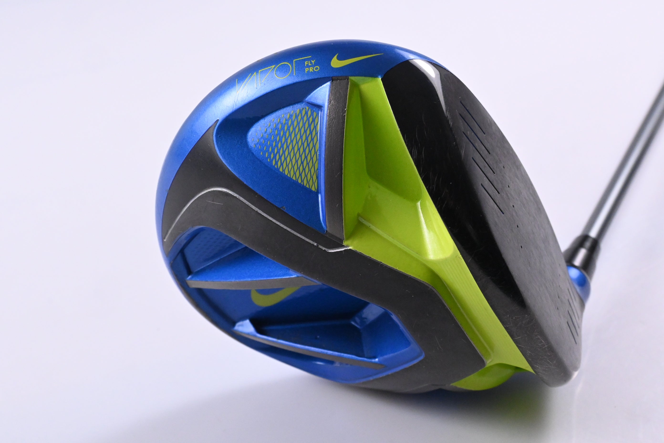 Nike Vapor Fly Driver / 11 Degree / Regular Flex HZRDUS Silver 50 Shaft