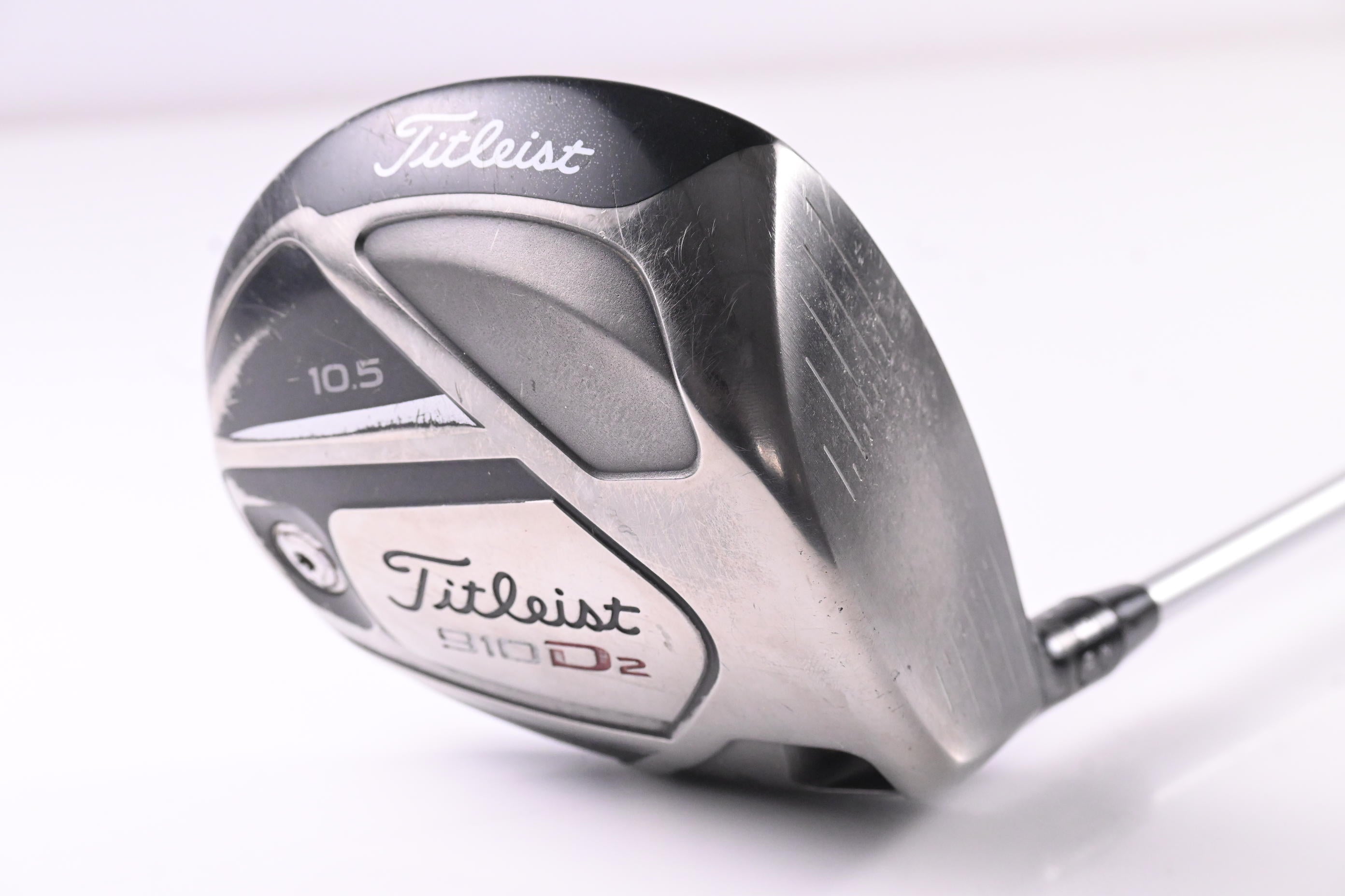 Titleist 910 D2 Driver / 10.5 Degree / Stiff Flex Aldila Ascent Red 60 Shaft