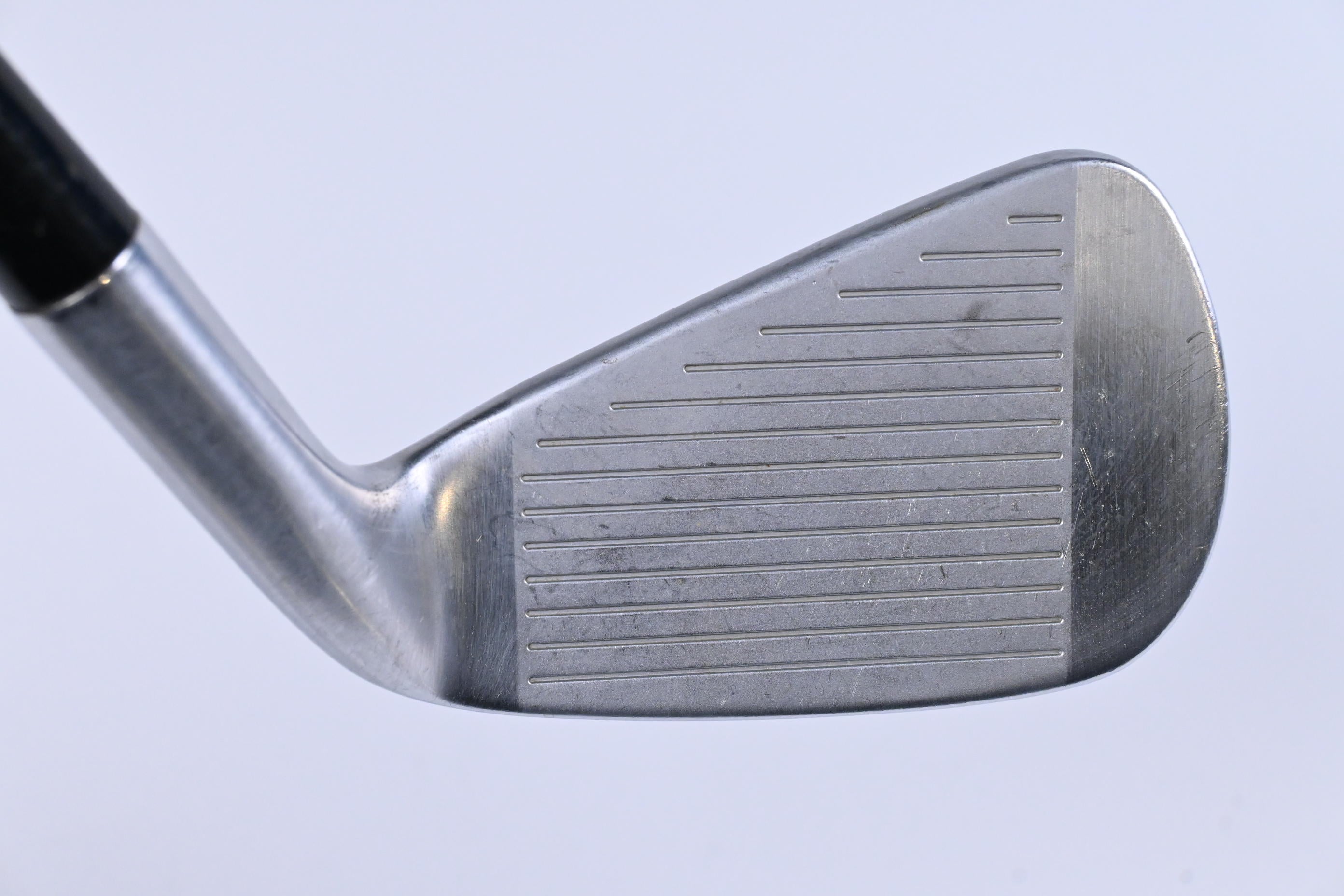 Left Hand Taylormade P790 2019 #7 Iron / Regular Flex Dynamic Gold 105 R300