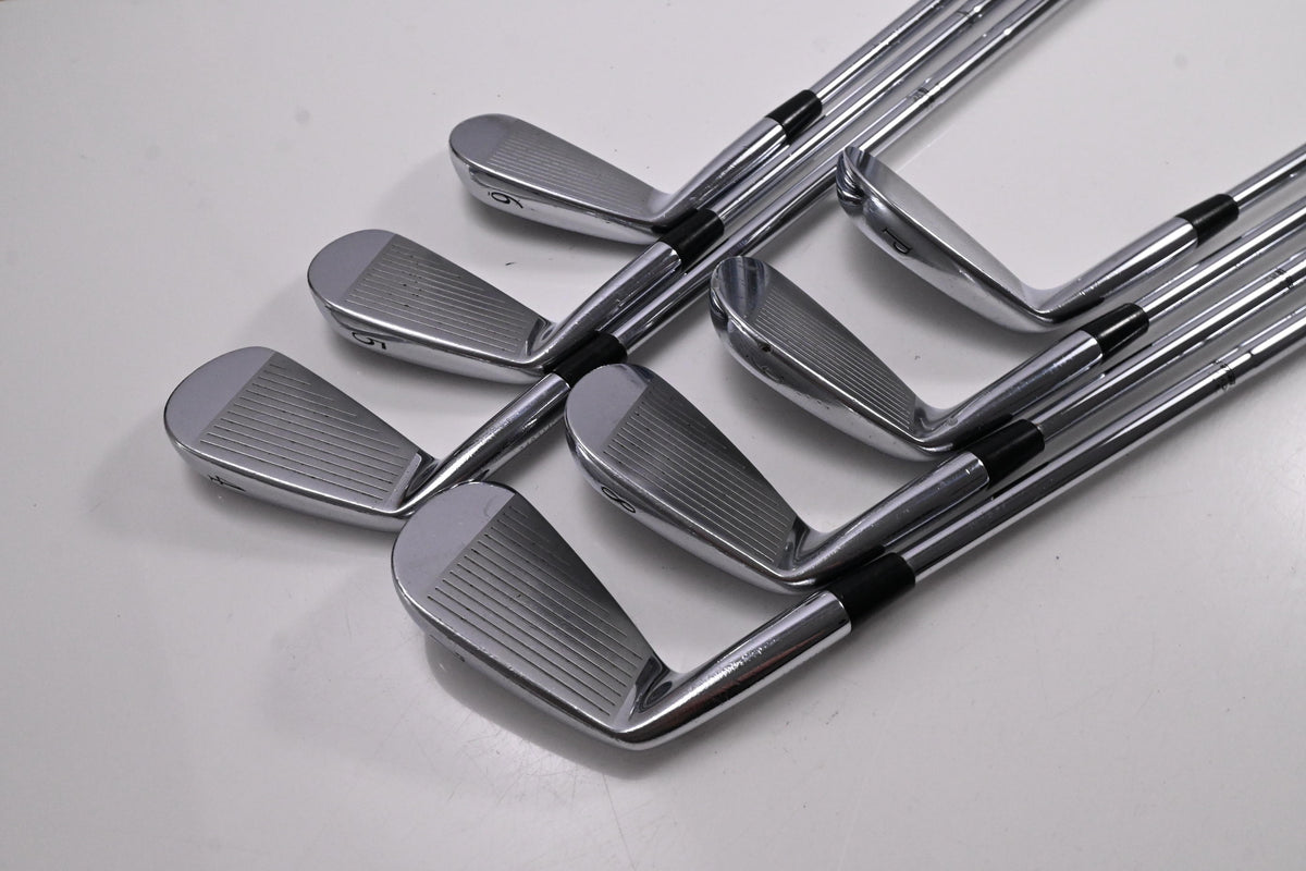 Mizuno MP-64 Irons / 4-PW / X-Flex Dynamic Gold X100 Shafts