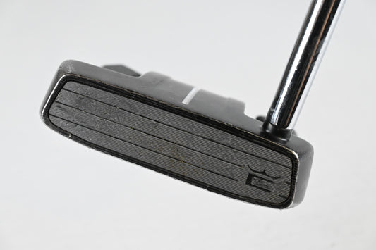Cobra King Vintage Stingray Putter / 35 Inch