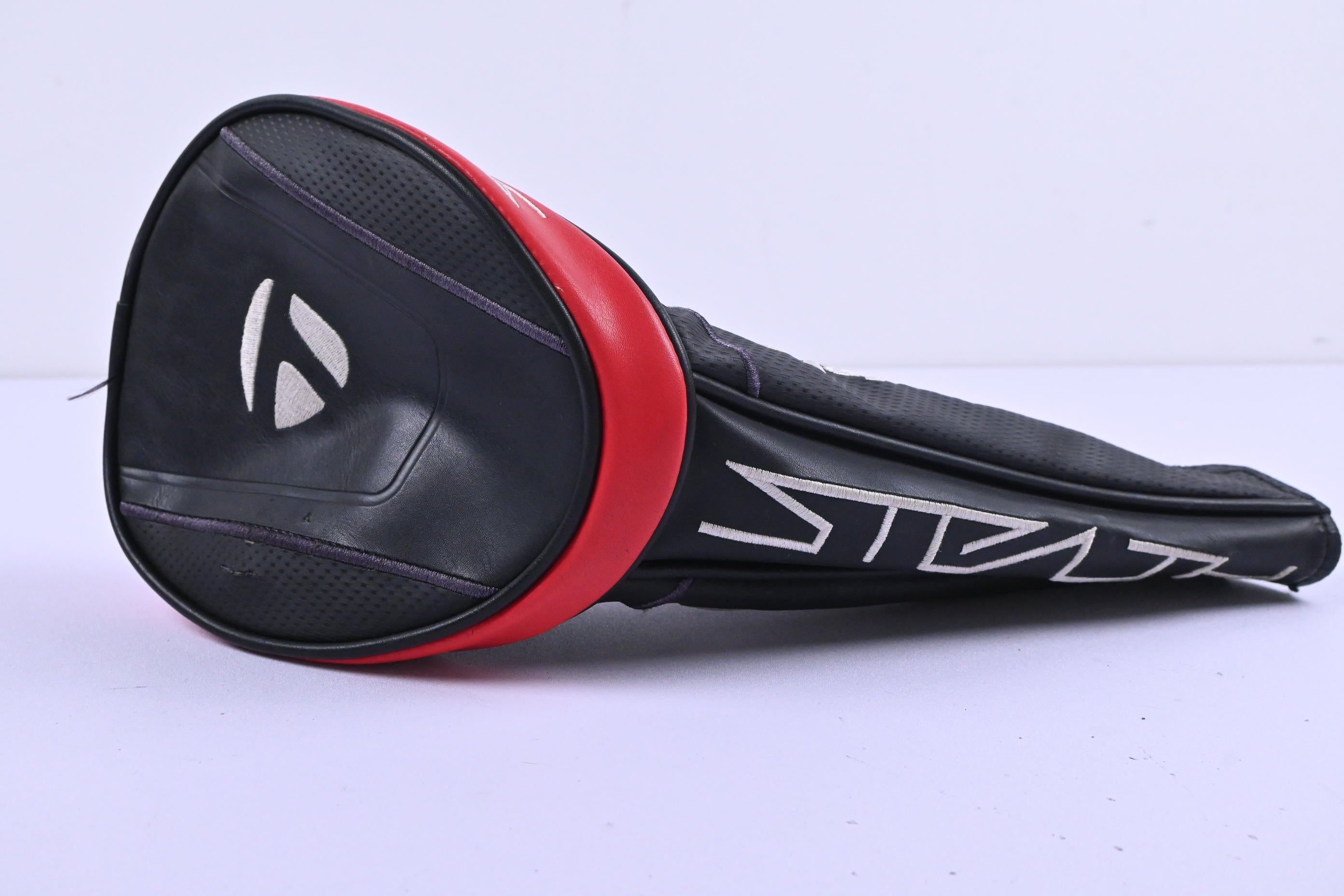 Taylormade Stealth HD Driver / 10.5 Degree / Regular Flex Ventus Red 5 Shaft