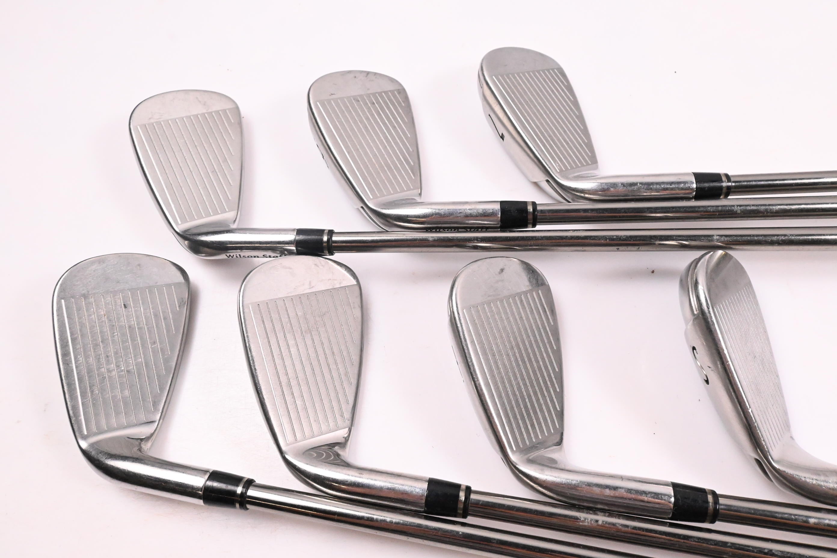 Wilson D200 Irons / 5-PW+SW / Regular Flex UST Elements Chrome 59 Shafts