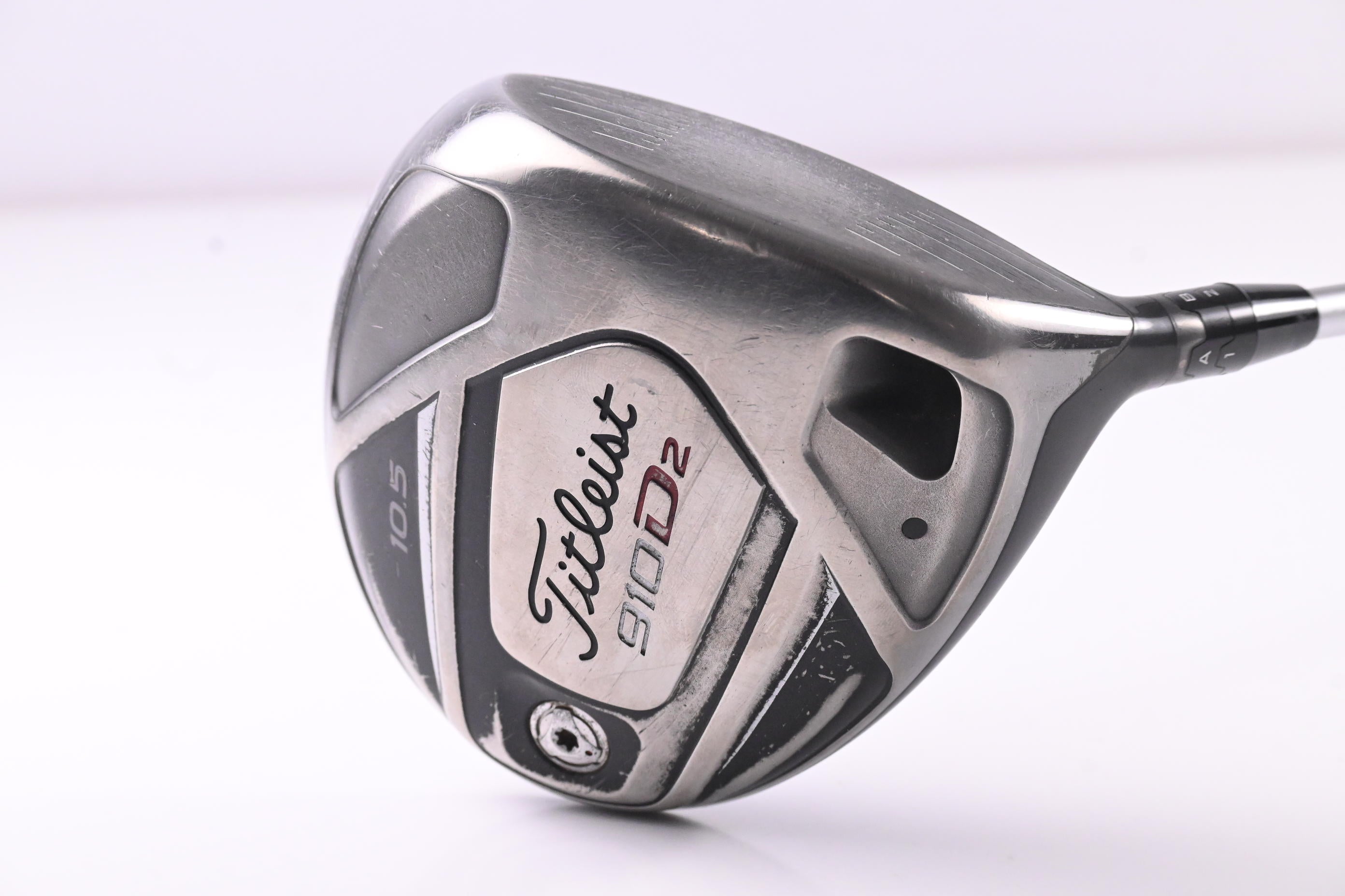 Titleist 910 D2 Driver / 10.5 Degree / Stiff Flex Aldila Ascent Red 60 Shaft