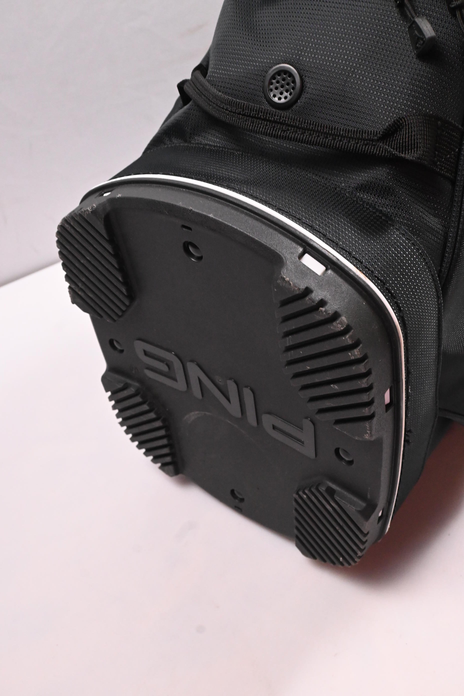 Ping Traverse Cart Bag / 14-Way Dicider / Black
