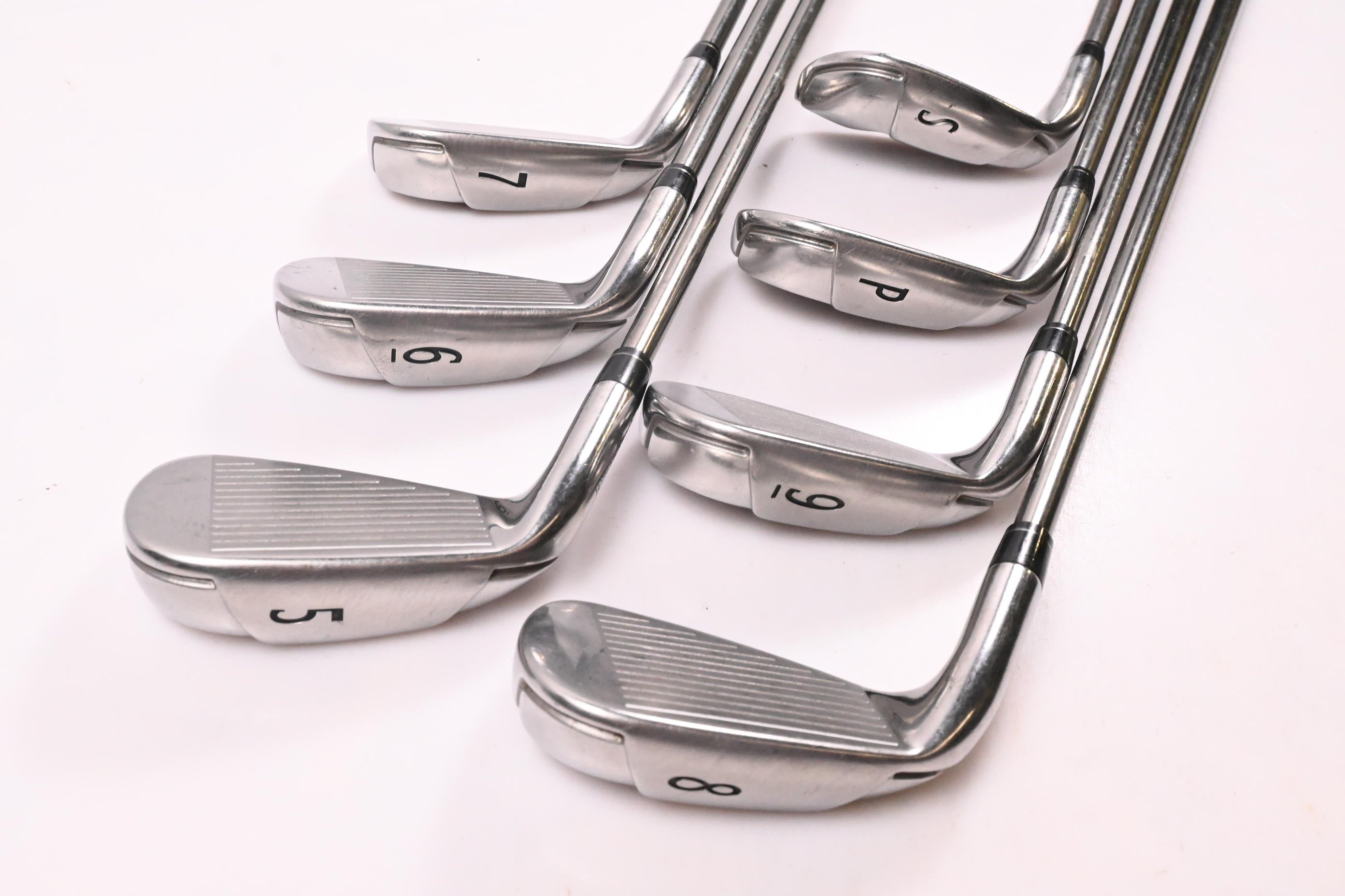 Wilson D200 Irons / 5-PW+SW / Regular Flex UST Elements Chrome 59 Shafts