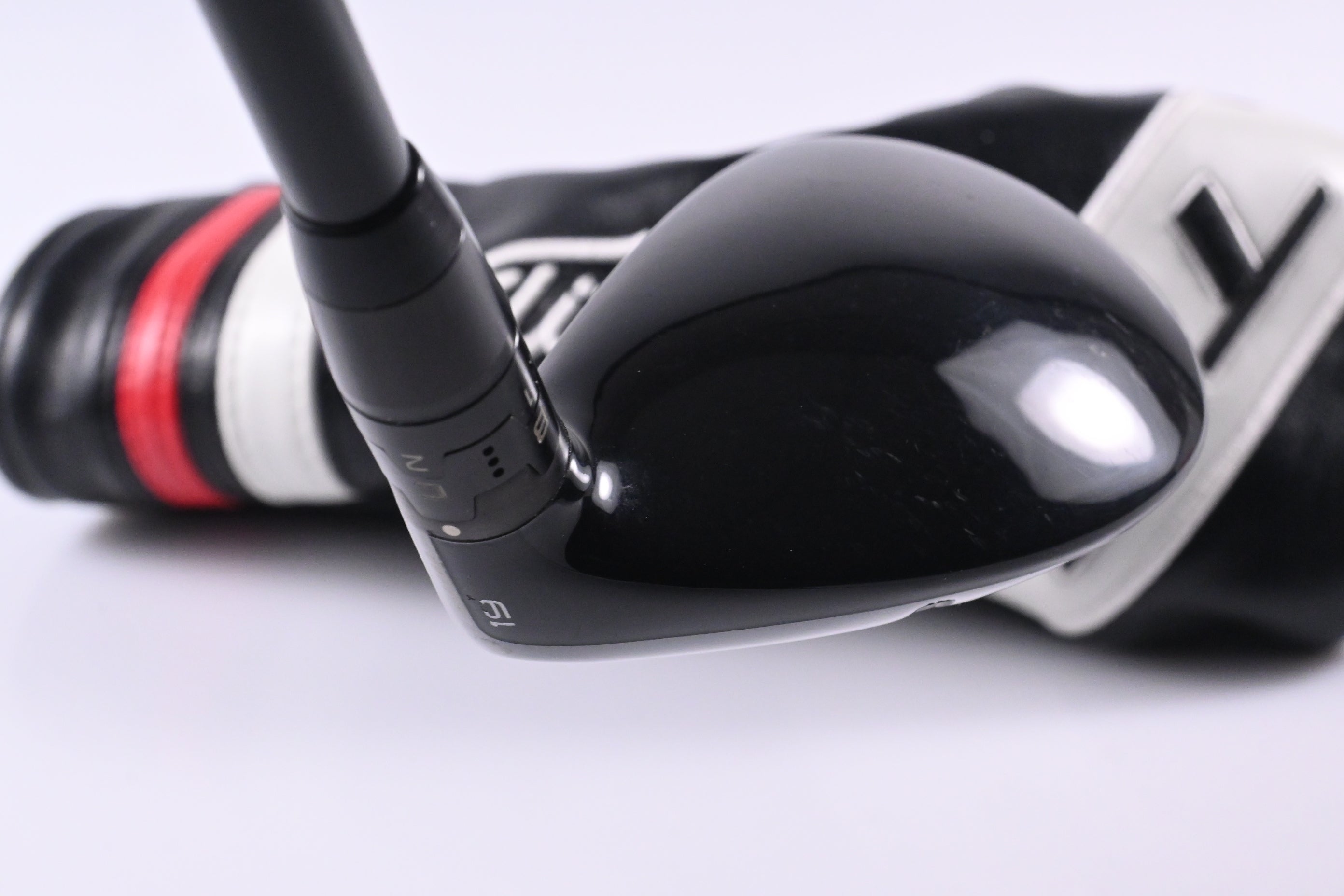 Titleist TS2 #3 Hybrid / 19 Degree / Stiff Flex Tensei AV Series Blue 70 Shaft