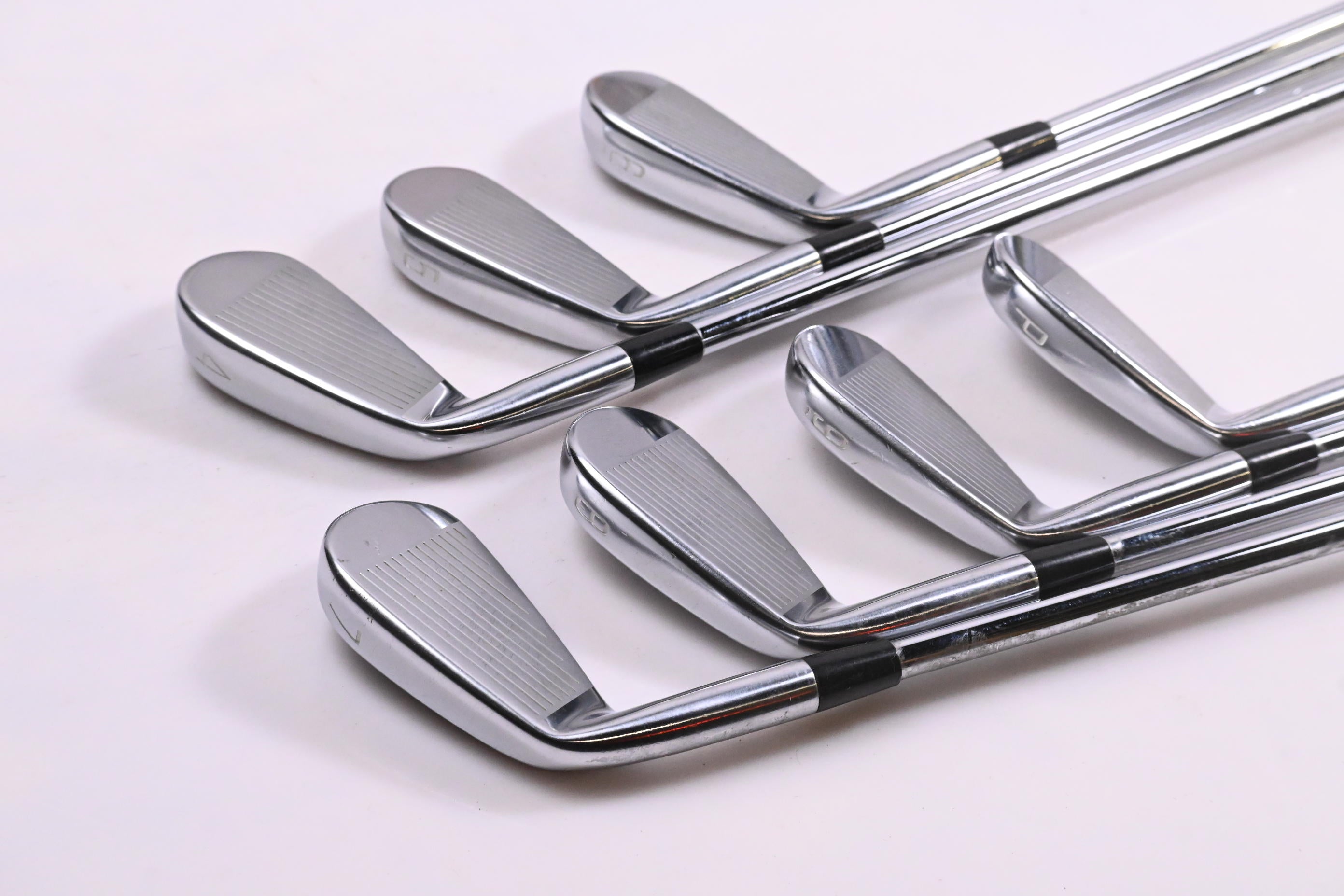 Mizuno Pro 245 Irons / 4-PW / Regular Flex Dynamic Gold Mid 100 R300 Shafts