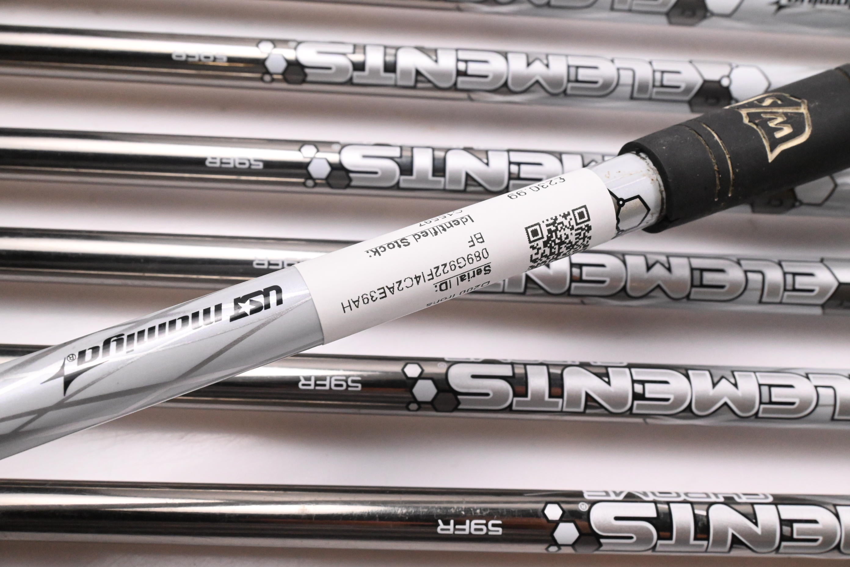 Wilson D200 Irons / 5-PW+SW / Regular Flex UST Elements Chrome 59 Shafts