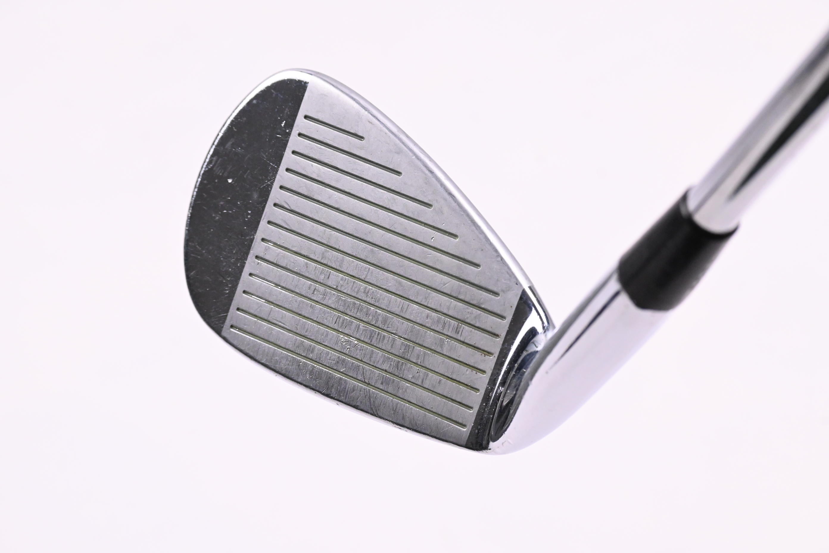 Mizuno MP-32 #9 Iron / Regular Flex Dynamic Gold R300 Shaft