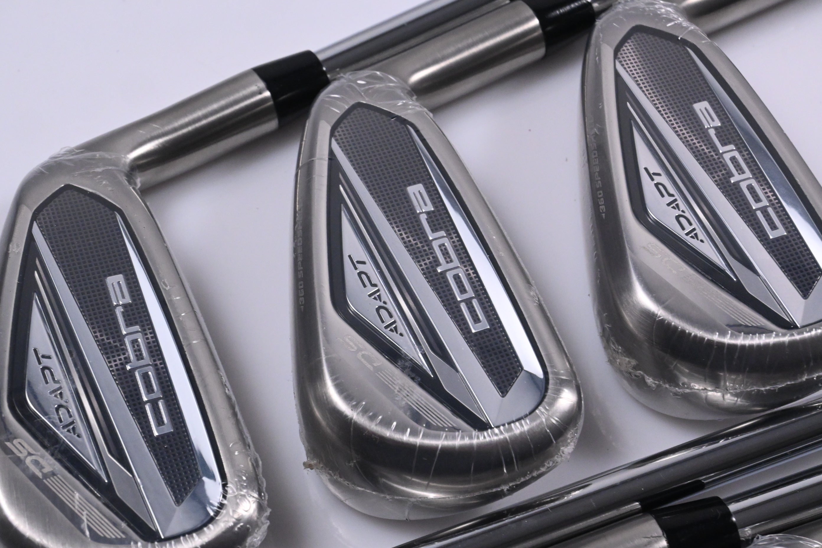 Cobra DS-Adapt Irons / 4-PW / Regular Flex KBS Tour Lite Shafts