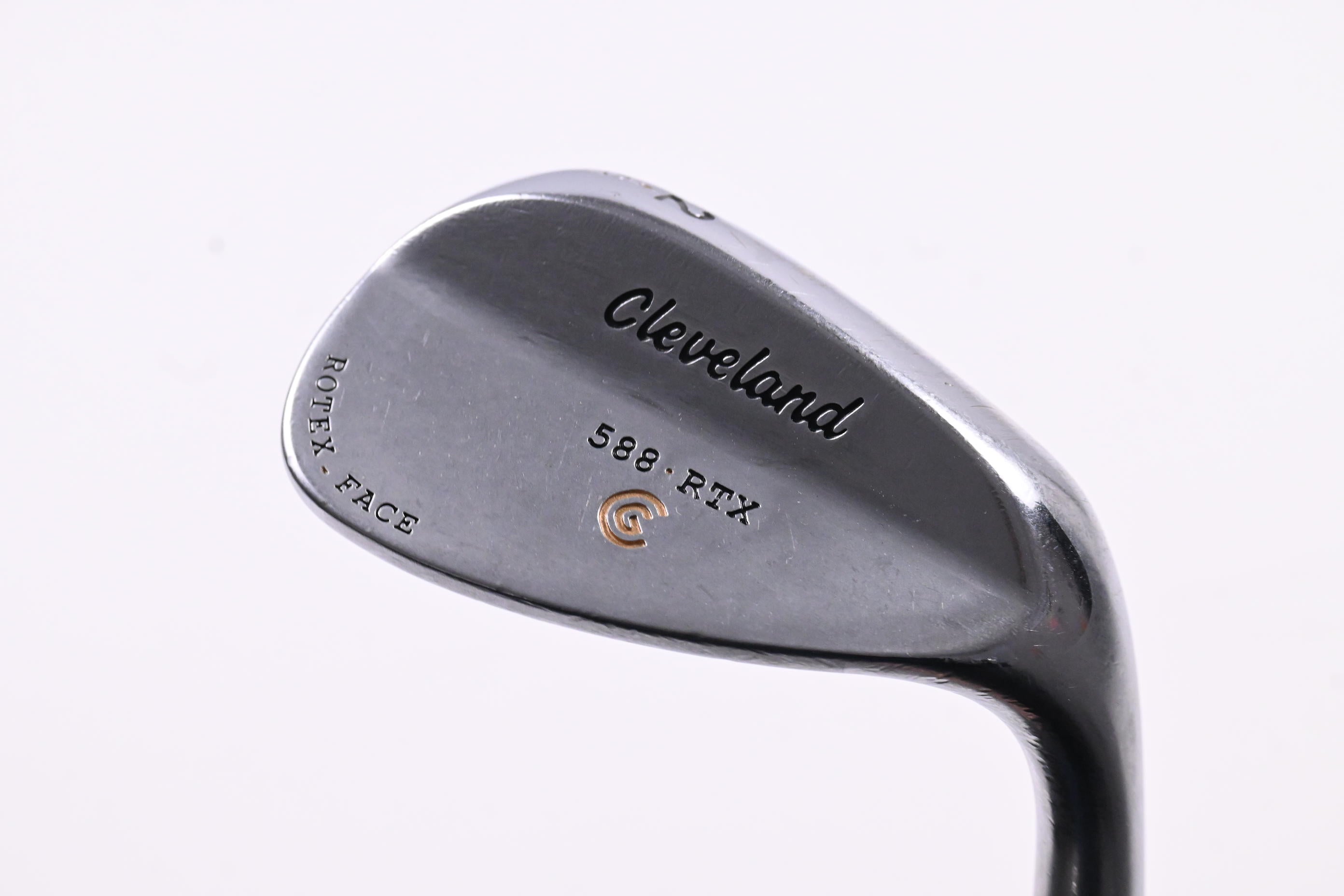 Cleveland 588 RTX Gap Wedge / 52 Degree / Wedge Flex Dynamic Gold Shaft