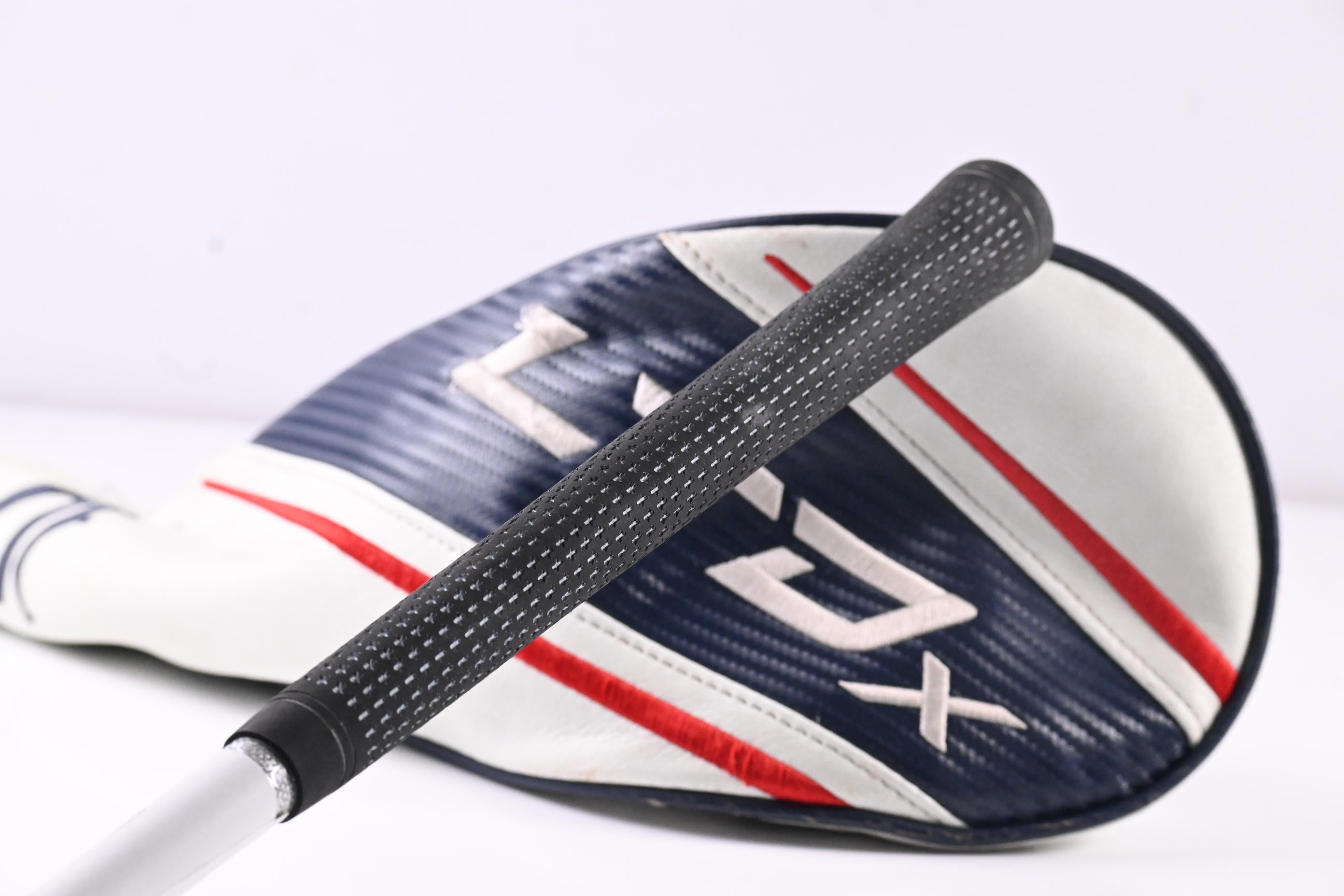 Cobra LTDx LS Driver / 9 Degree / Stiff Flex Tensei AV Raw White 65 Shaft