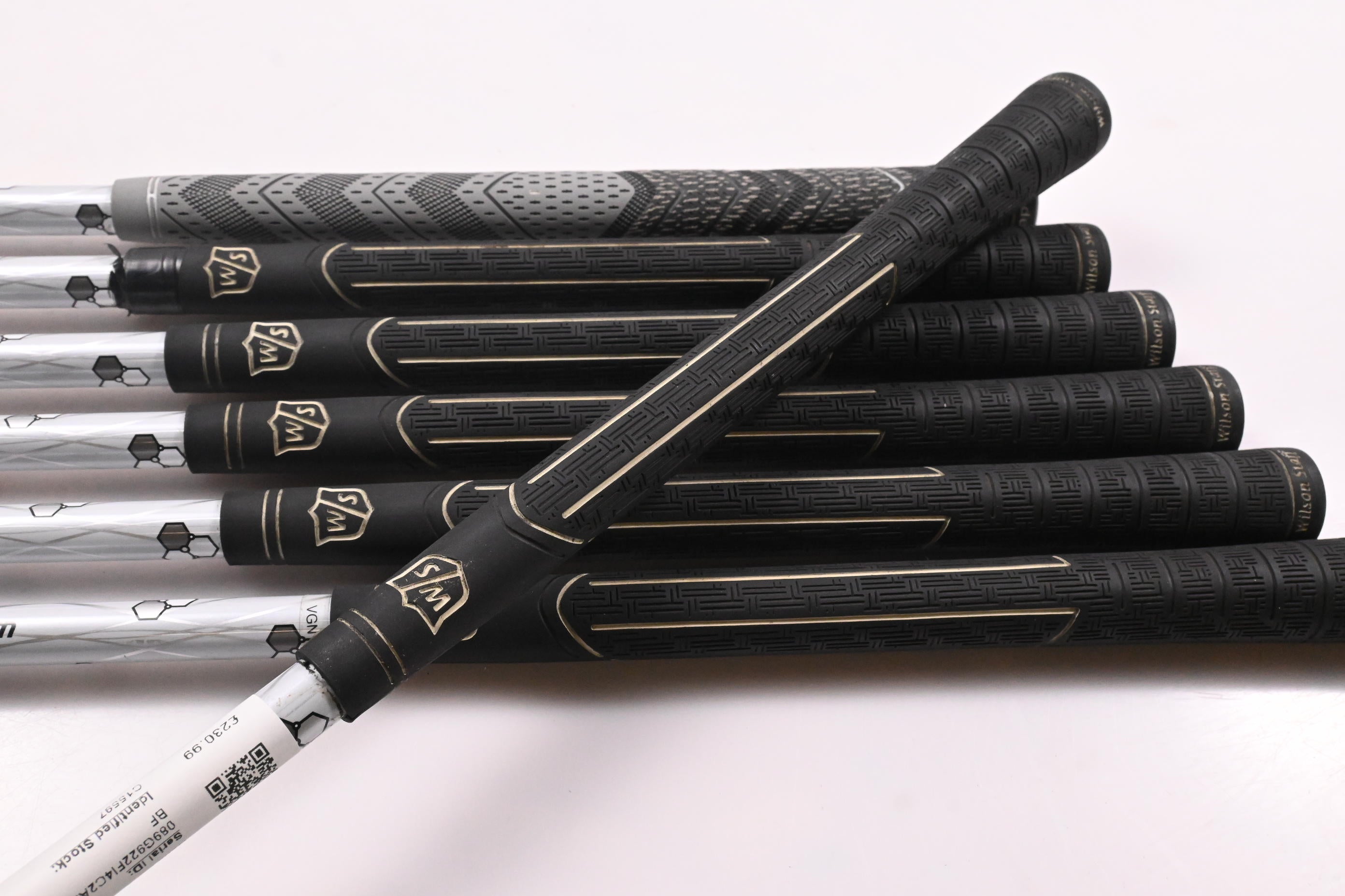 Wilson D200 Irons / 5-PW+SW / Regular Flex UST Elements Chrome 59 Shafts