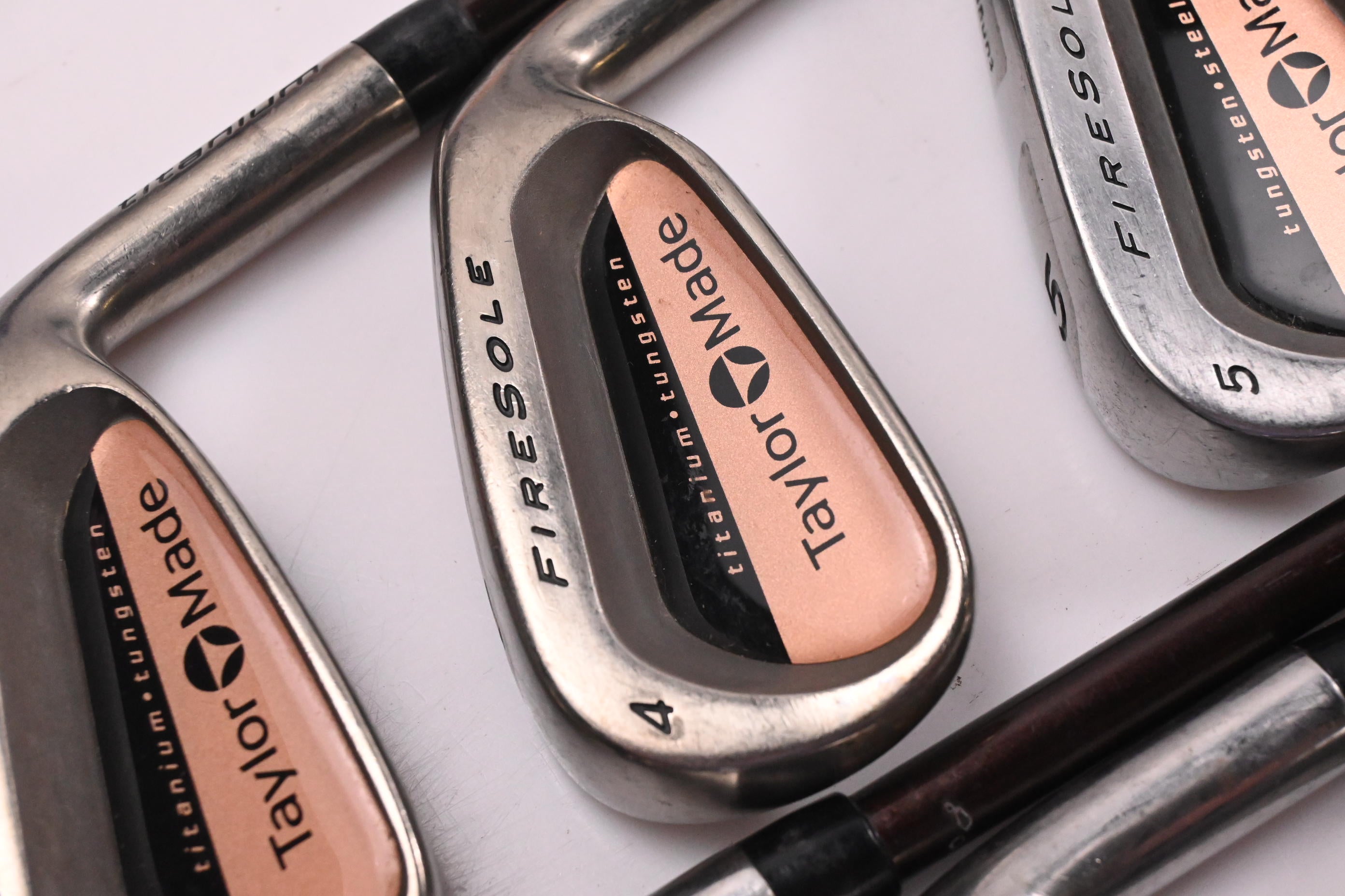 Taylormade Firesole Irons / 3-PW+SW / Regular Flex Taylormade Bubble 80 Shafts