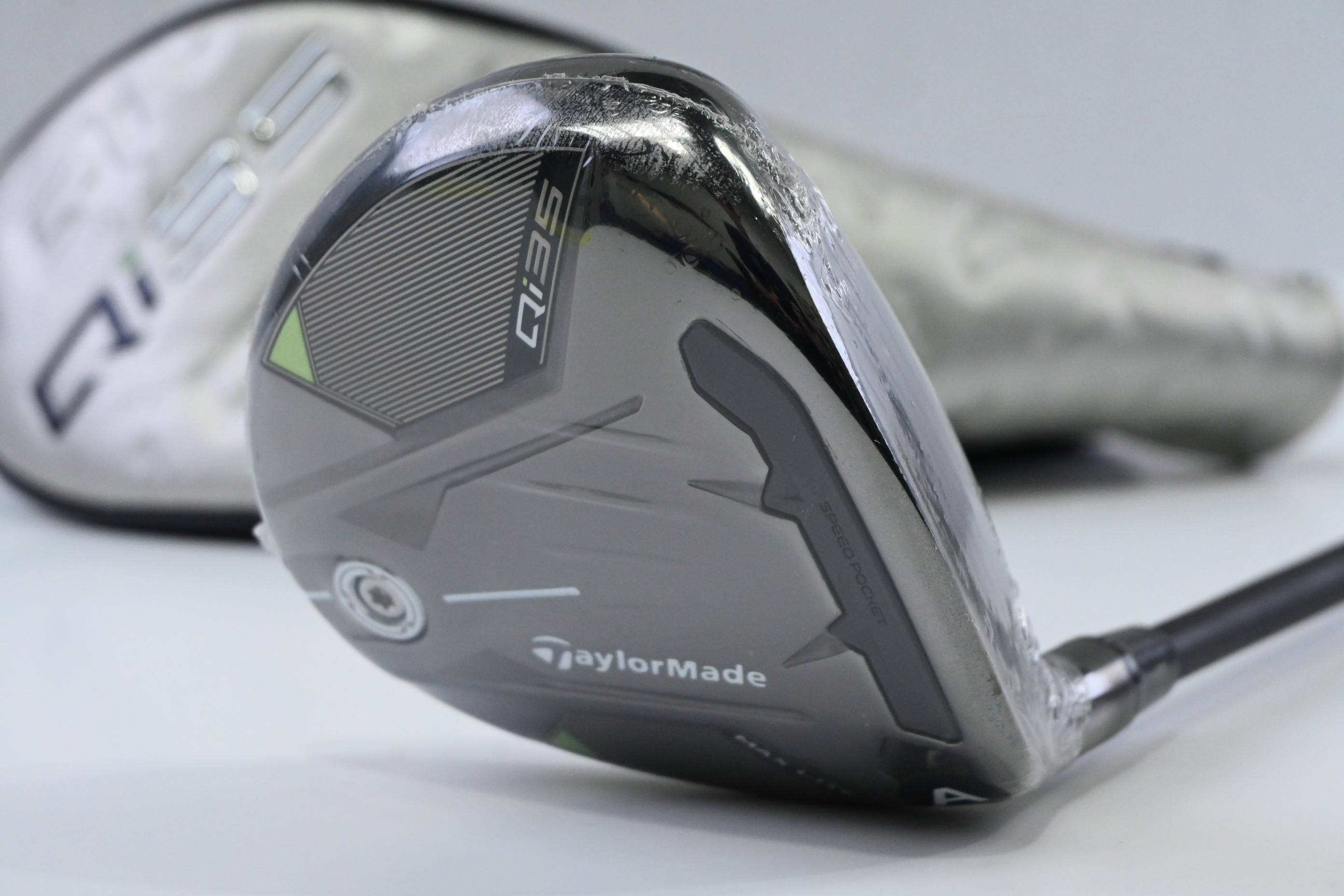 Taylormade Qi35 Max Lite #5 Wood / 18.5 Degree / Senior Flex Vanquish 4 Shaft
