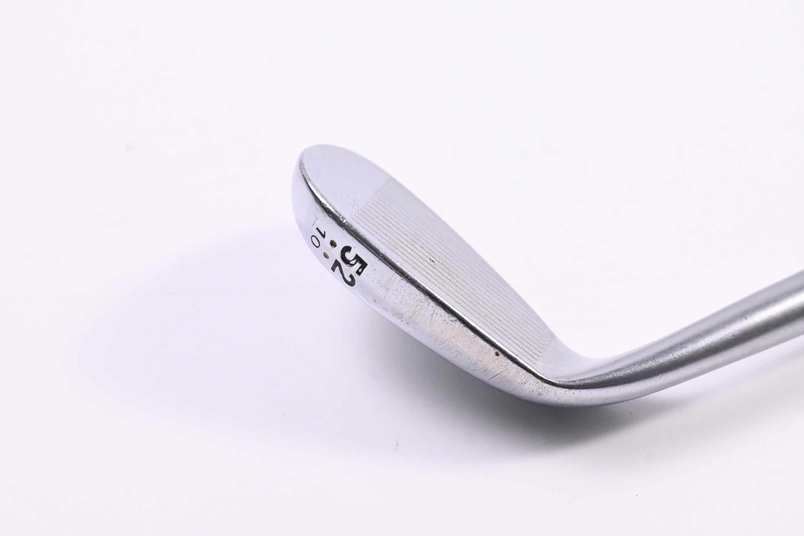 Cleveland 588 RTX Gap Wedge / 52 Degree / Wedge Flex Dynamic Gold Shaft