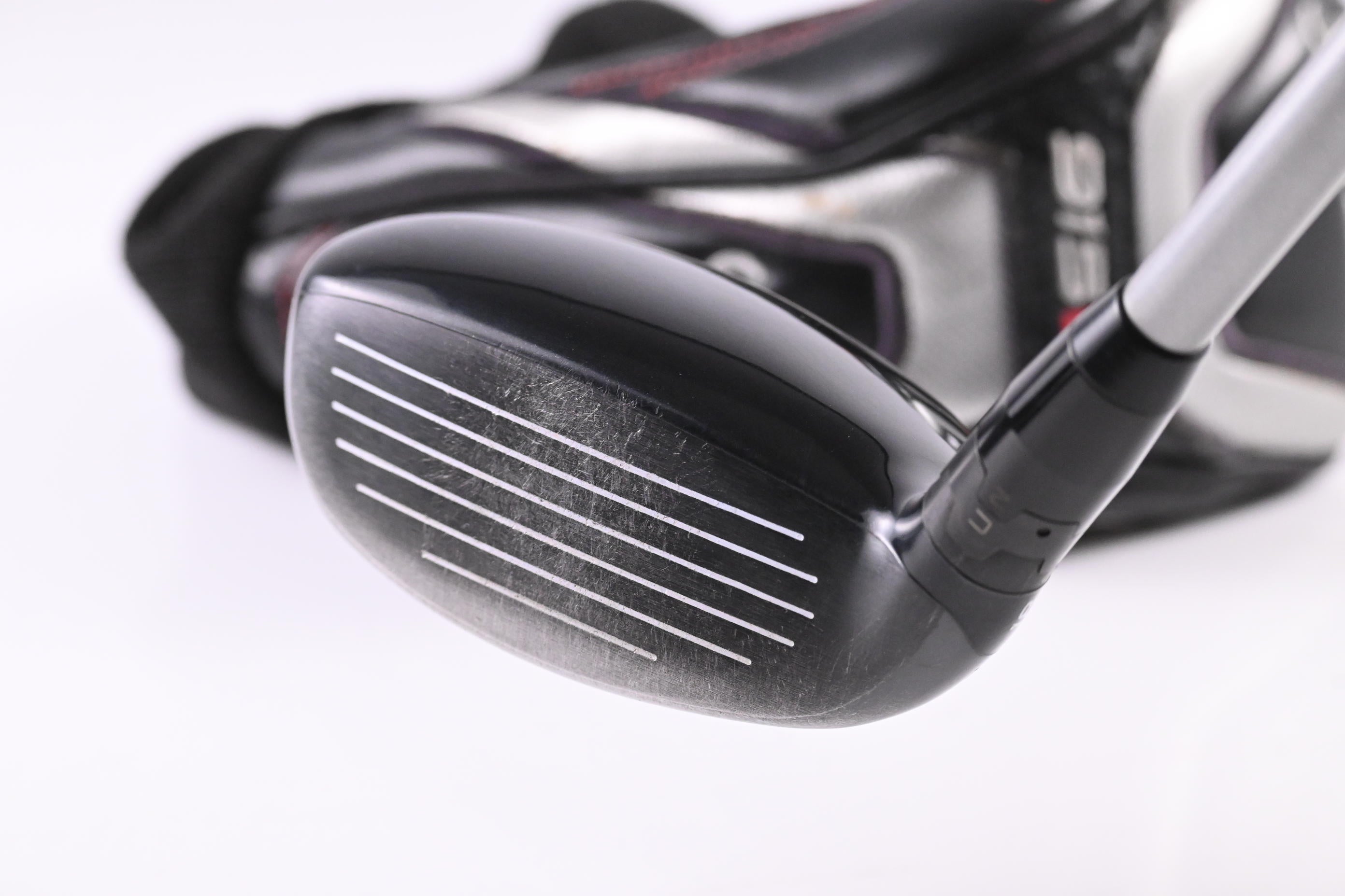 Titleist 915H #2 Hybrid / 18 Degree / Stiff Flex Diamana D+ White 90 Shaft