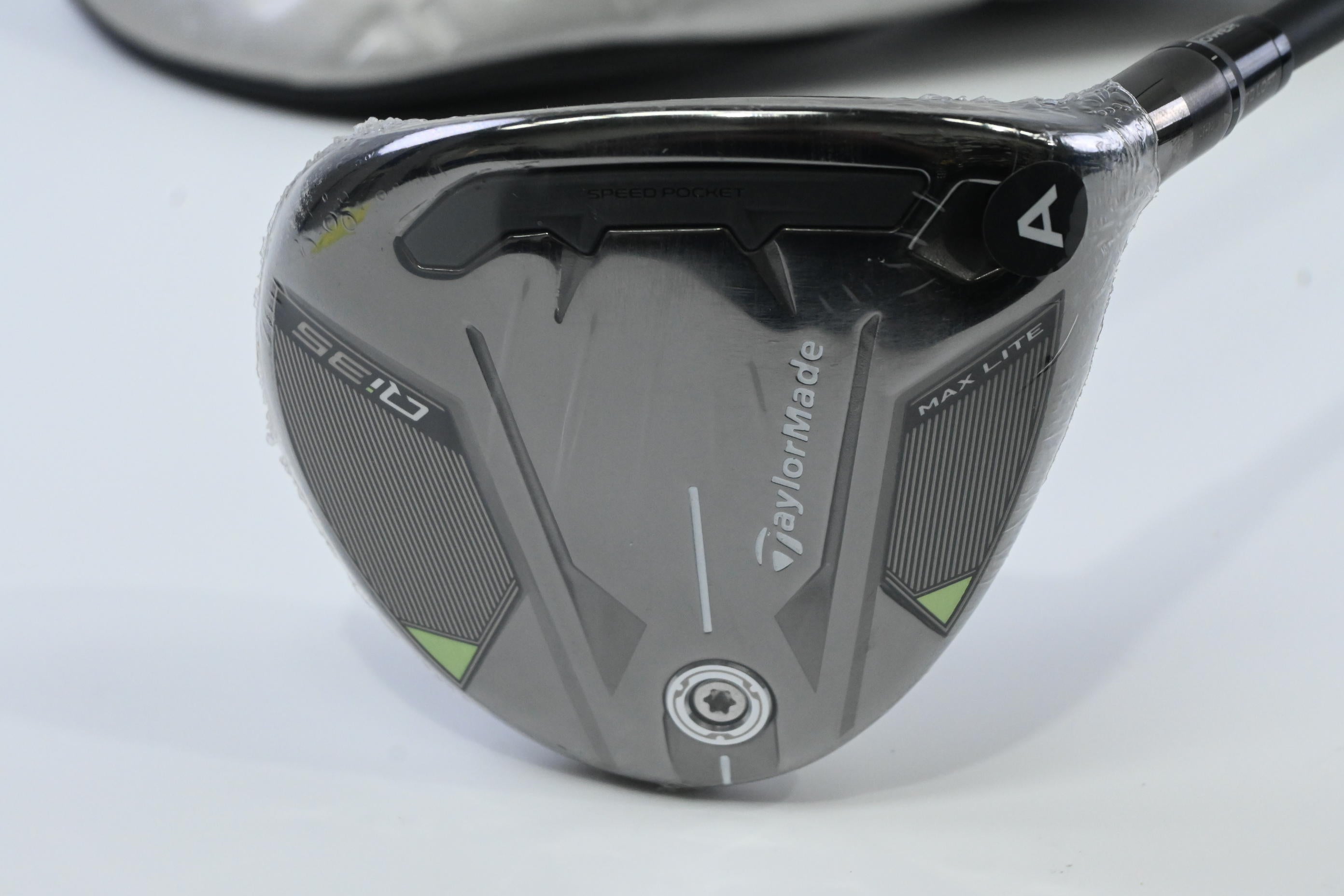 Taylormade Qi35 Max Lite #5 Wood / 18.5 Degree / Senior Flex Vanquish 4 Shaft