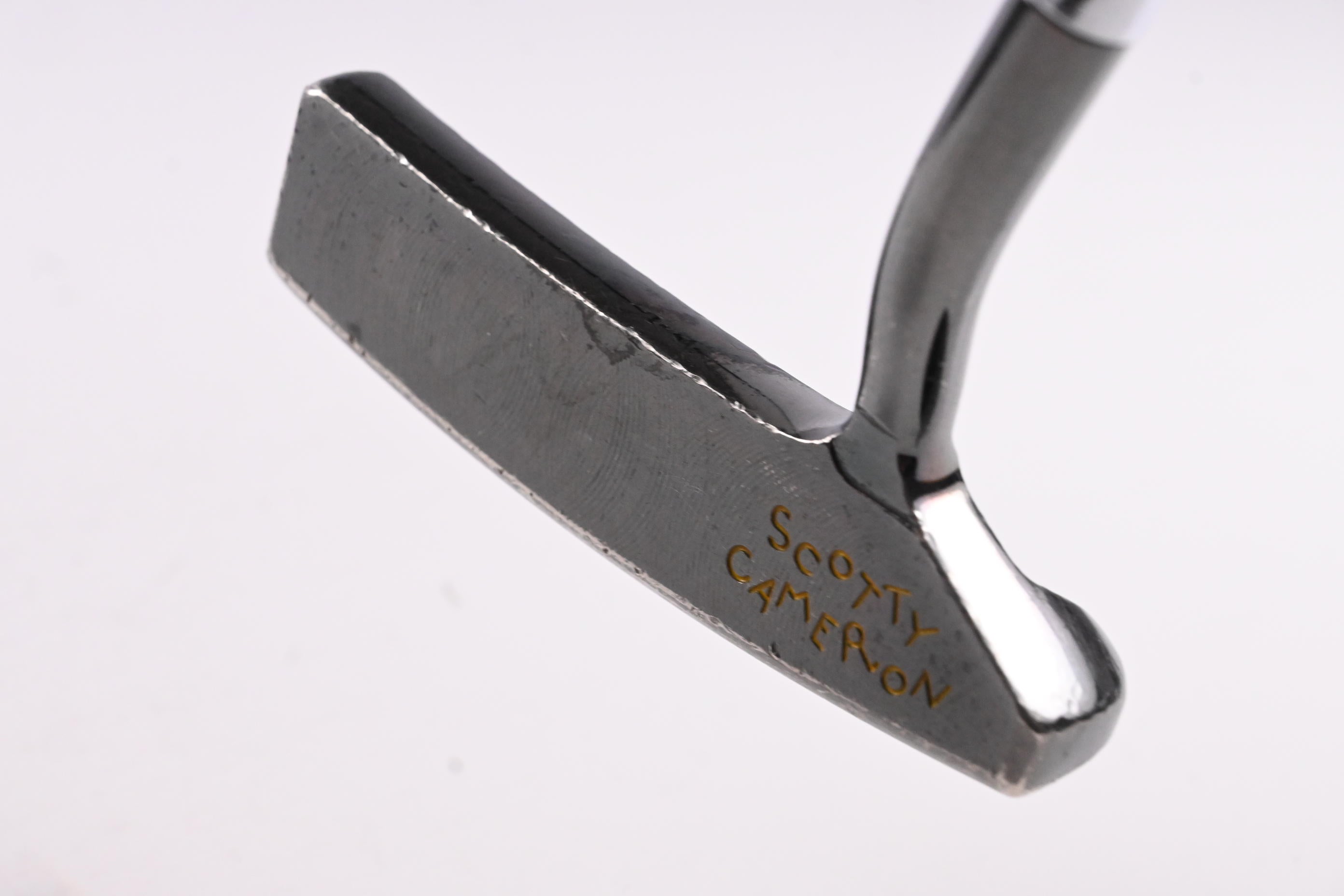 Scotty Cameron Studio Design 2.5 Putter / 31 Inch