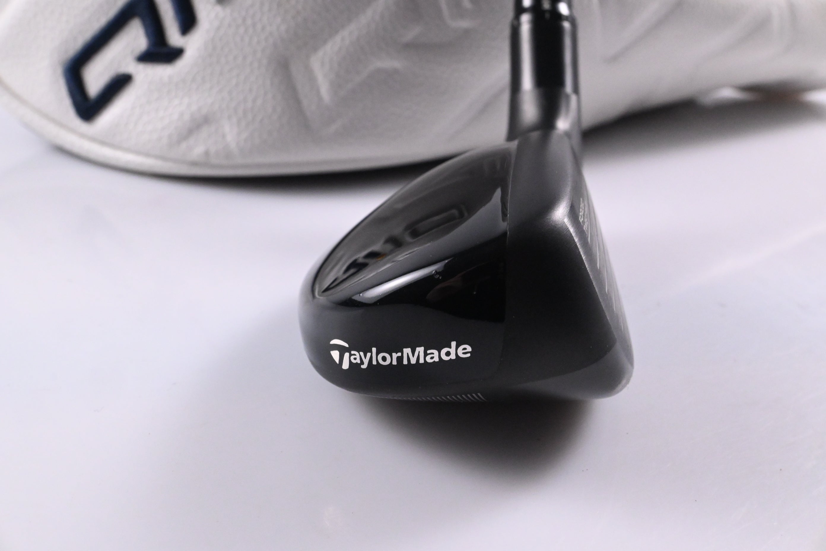 Taylormade Qi10 Tour #3 Hybrid / 19.5 Degree / Stiff Flex Tensei AV Limited Blue