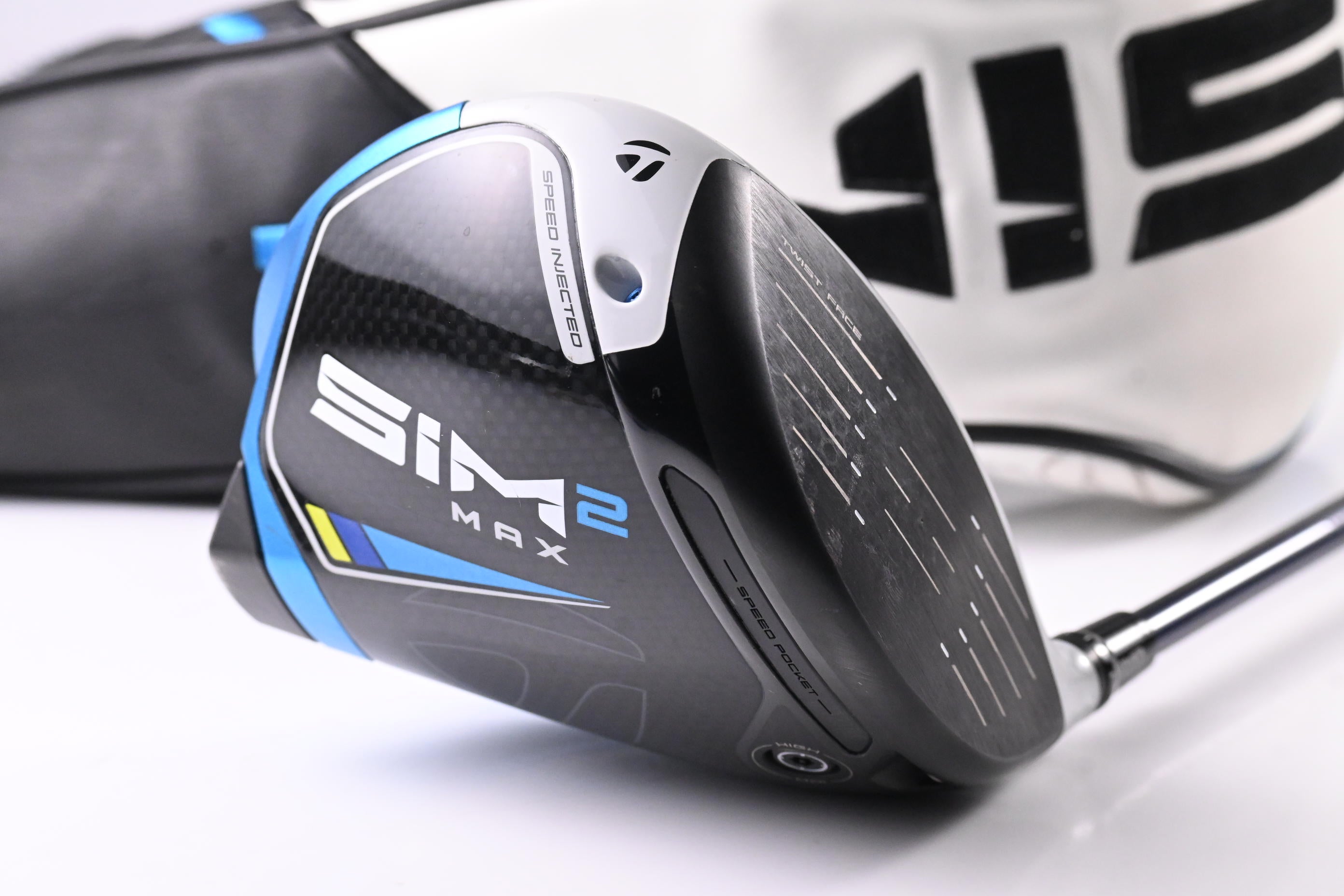 Taylormade SIM2 Max Driver / 10.5 Degree / Stiff Flex Ventus Blue 5 Shaft