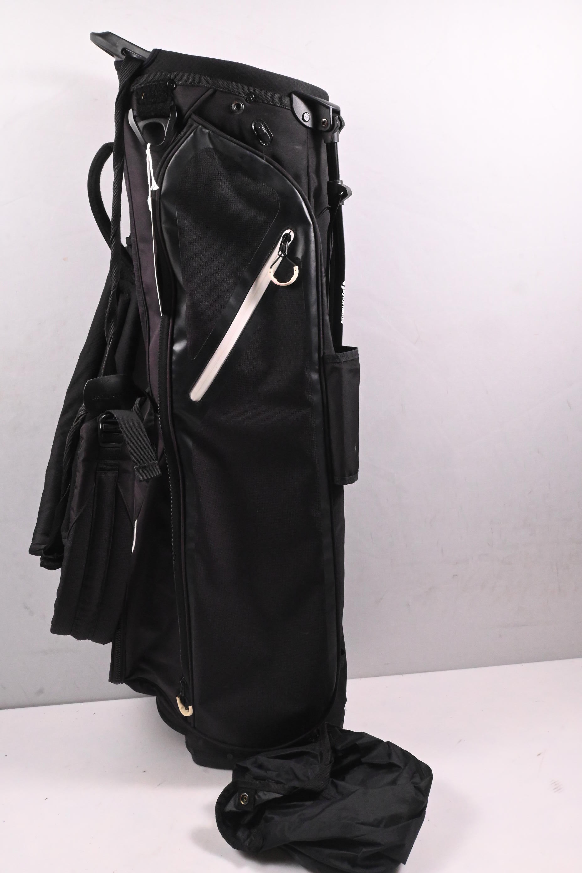 Taylormade Stand Bag / 4-Way Divider / Black
