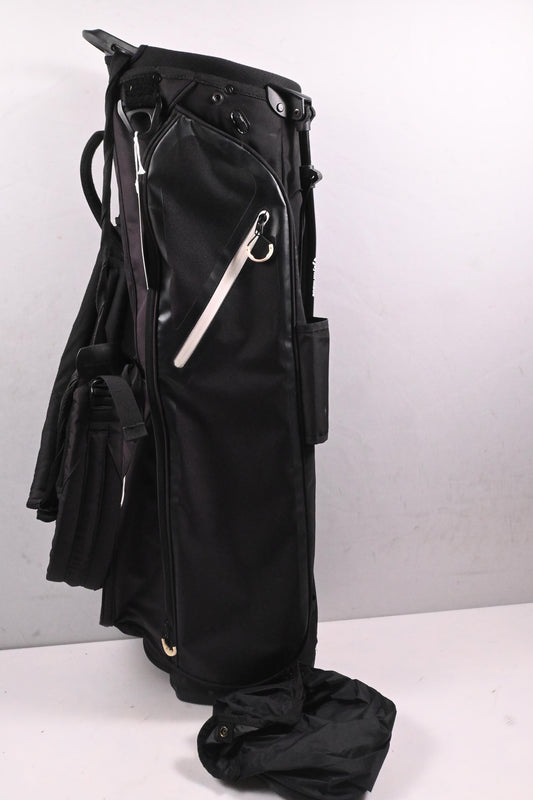 Taylormade Stand Bag / 4-Way Divider / Black