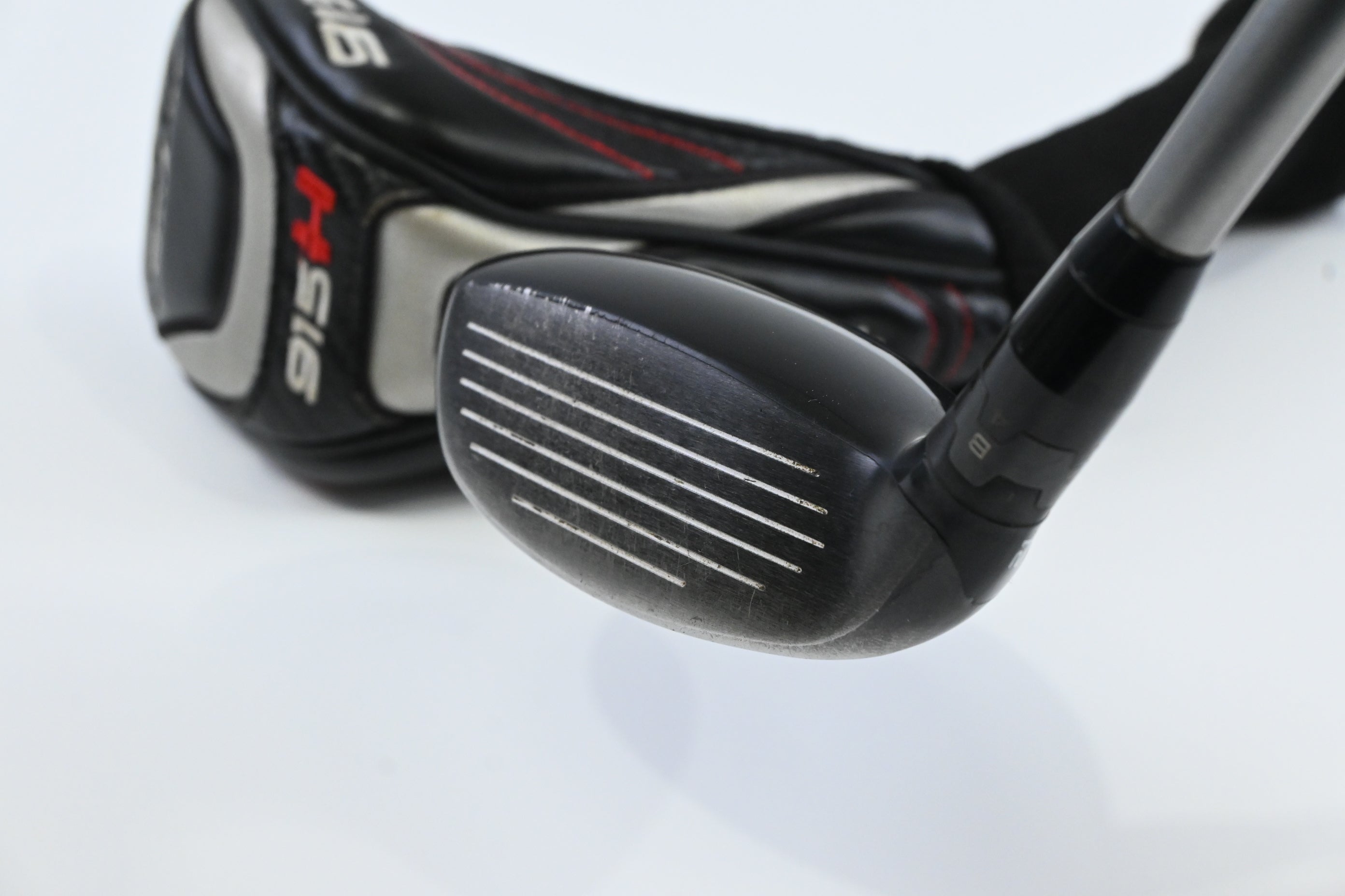 Titleist 915H #3 Hybrid / 21 Degree / Regular Flex Diamana M+ 60 Shaft