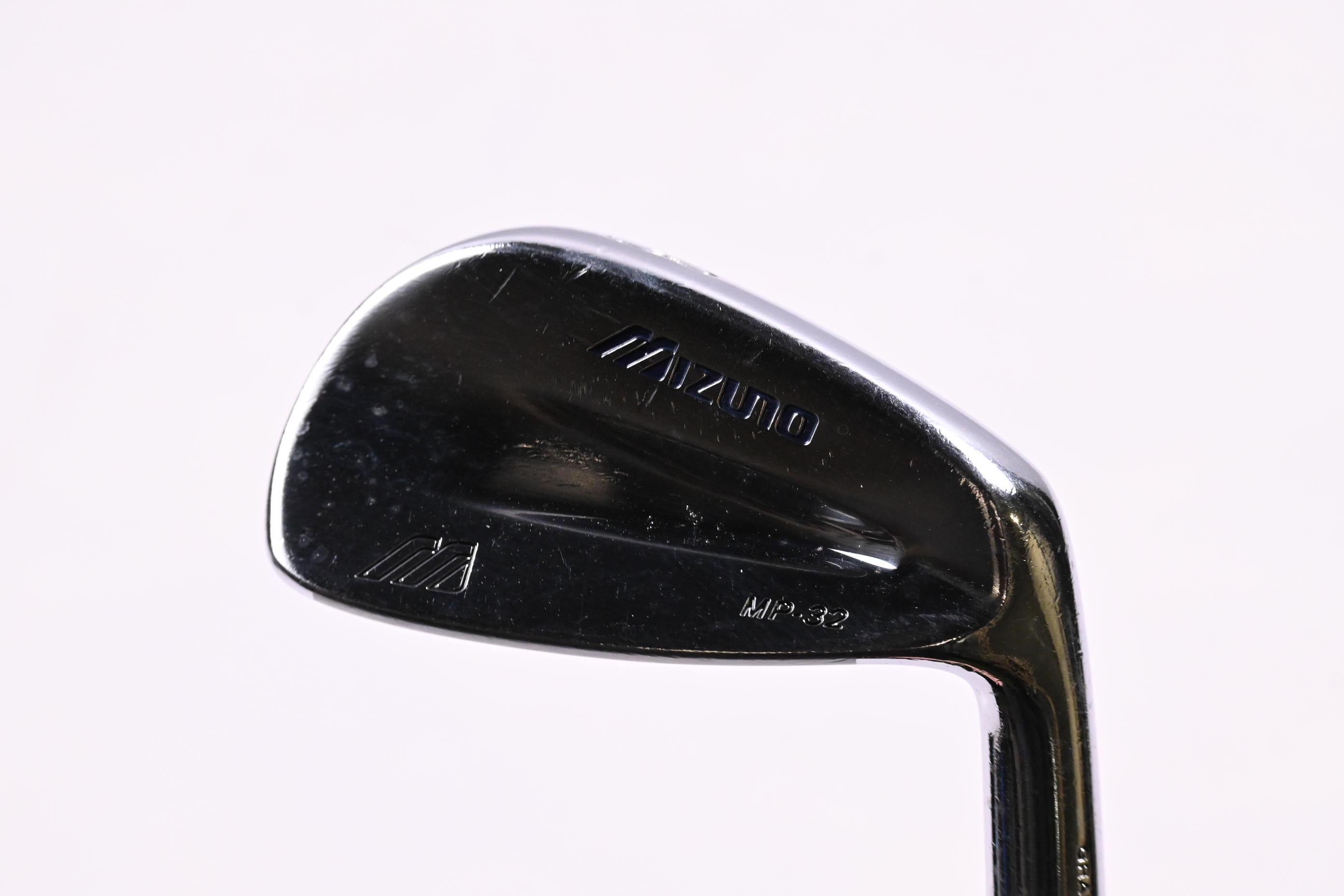 Mizuno MP-32 #8 Iron / Regular Flex Dynamic Gold R300 Shaft