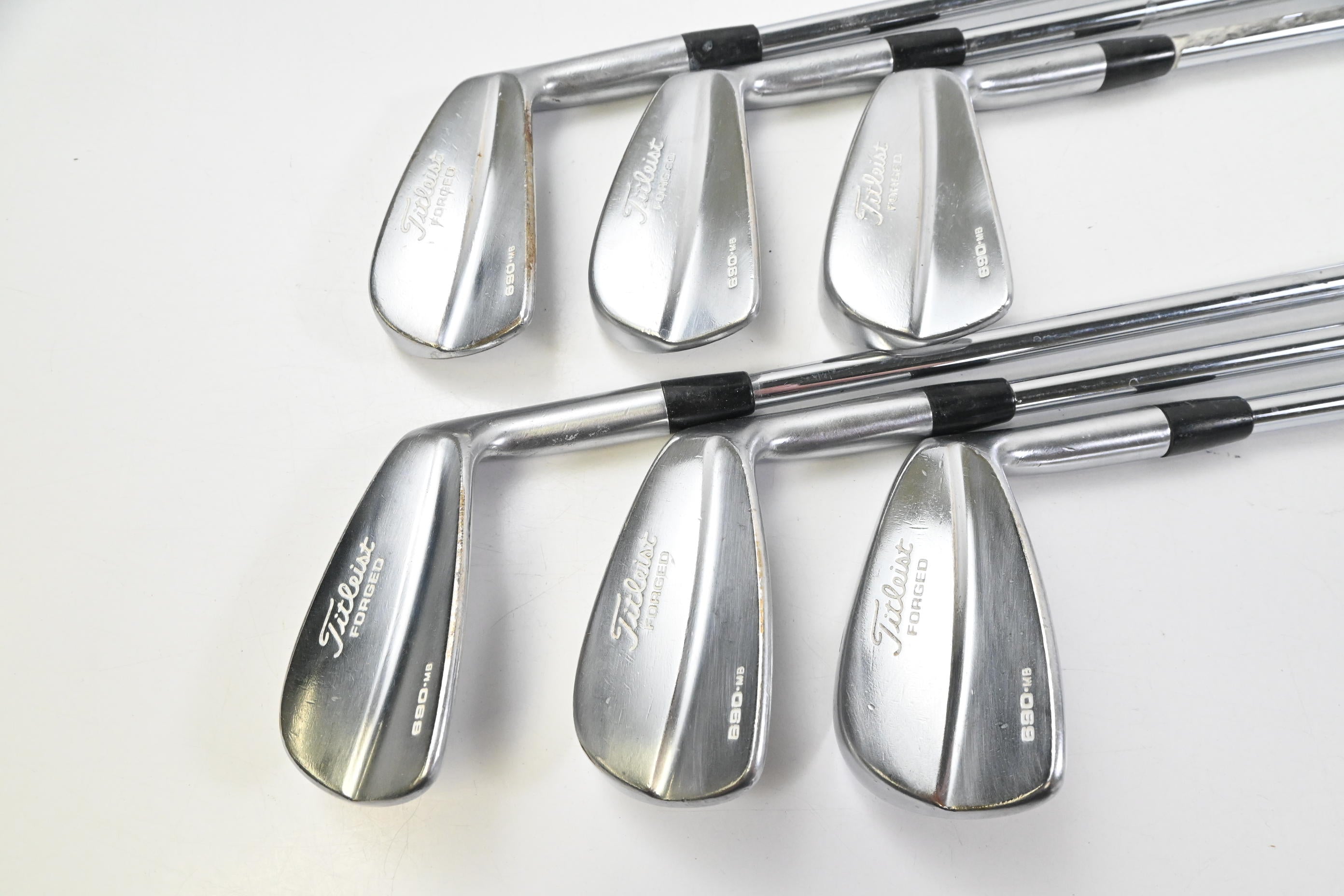 Titleist 690.MB Irons / 5-PW / Stiff Flex Dynamic Gold S300 Steel Shaft
