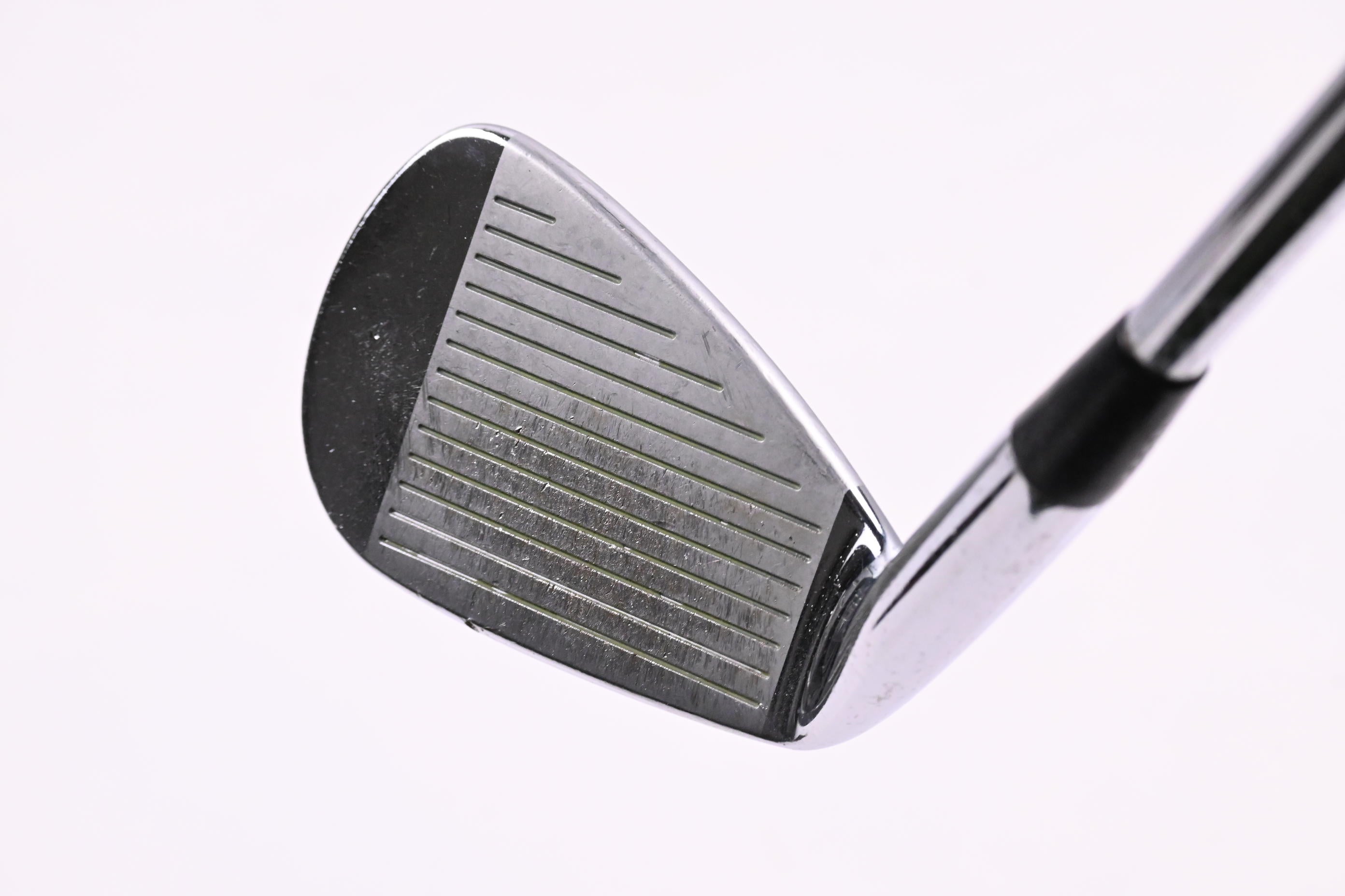 Mizuno MP-32 #8 Iron / Regular Flex Dynamic Gold R300 Shaft