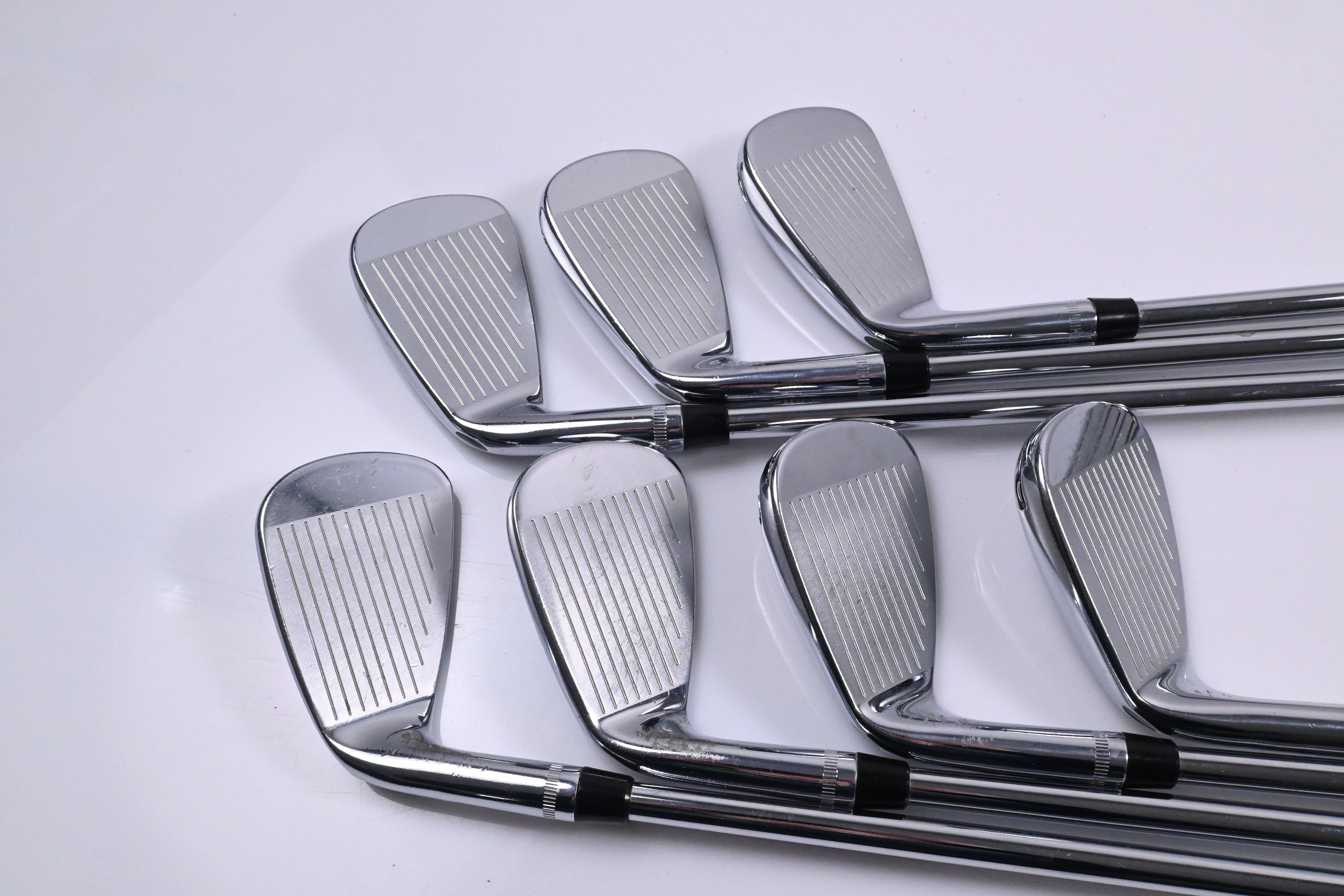 Wilson Staff Model 2024 CB Irons / 4-PW / Regular Flex KBS Tour Lite Shafts