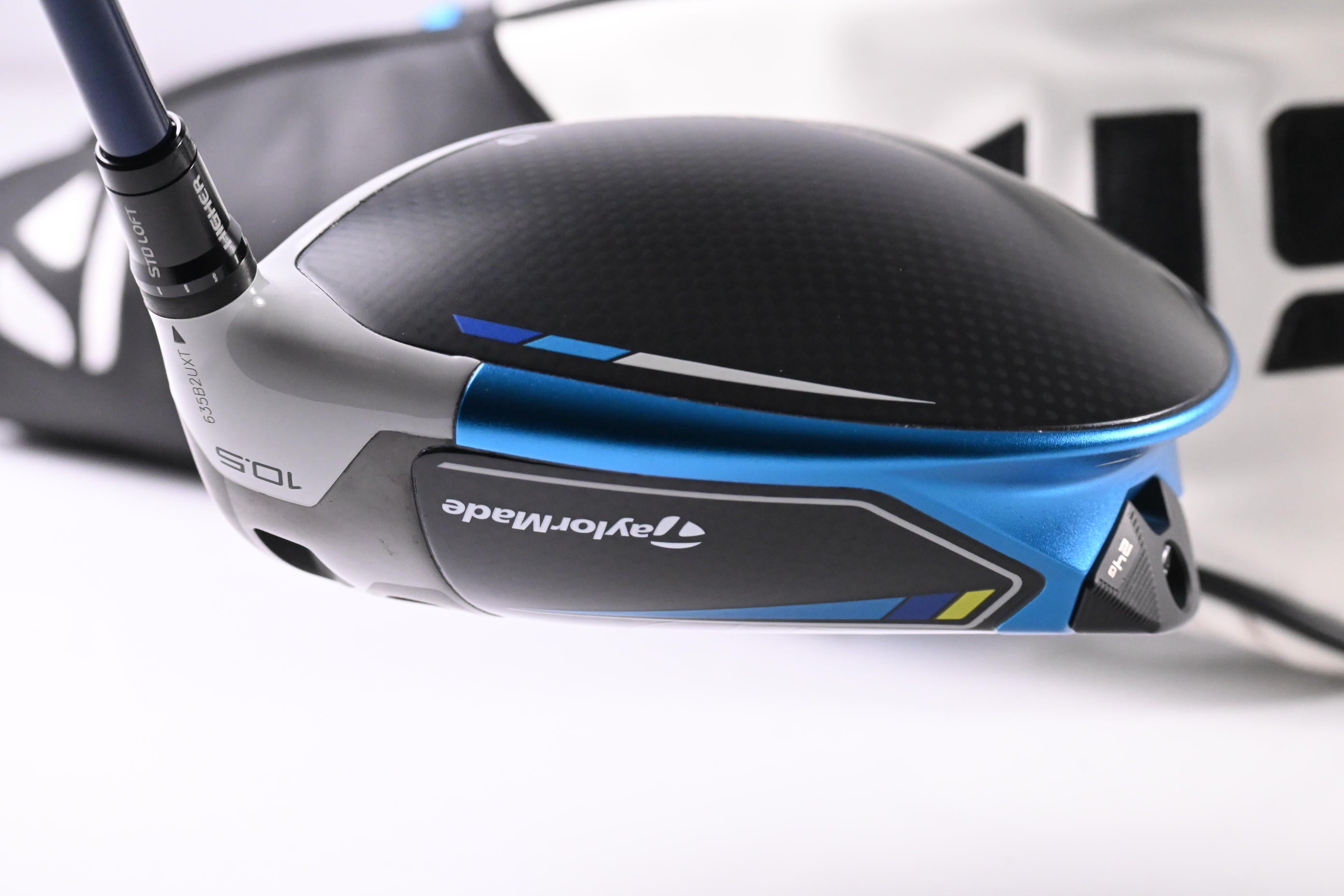 Taylormade SIM2 Max Driver / 10.5 Degree / Stiff Flex Ventus Blue 5 Shaft