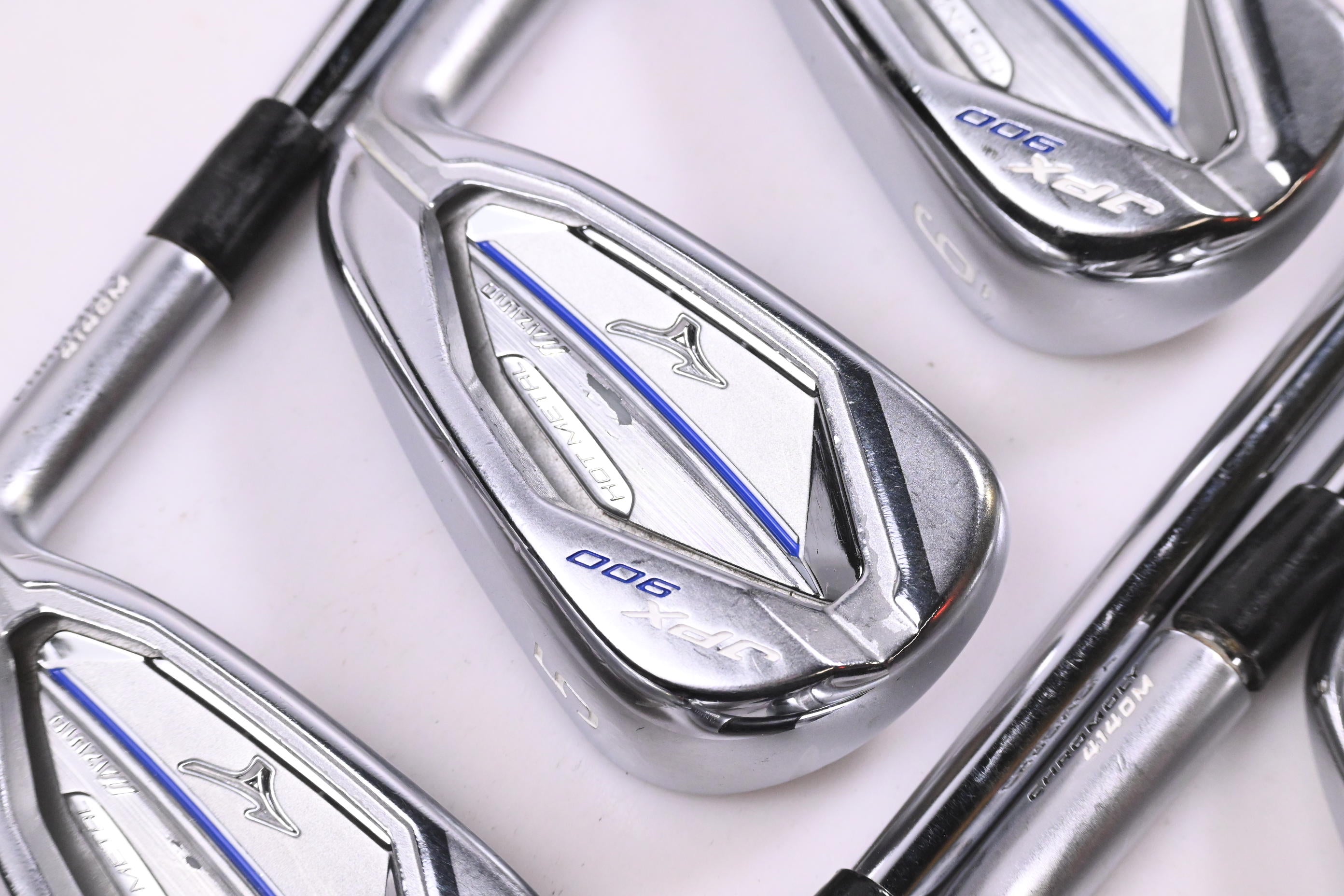 Mizuno JPX 900 Hot Metal Irons / 4-PW / X-Flex Project X Shafts
