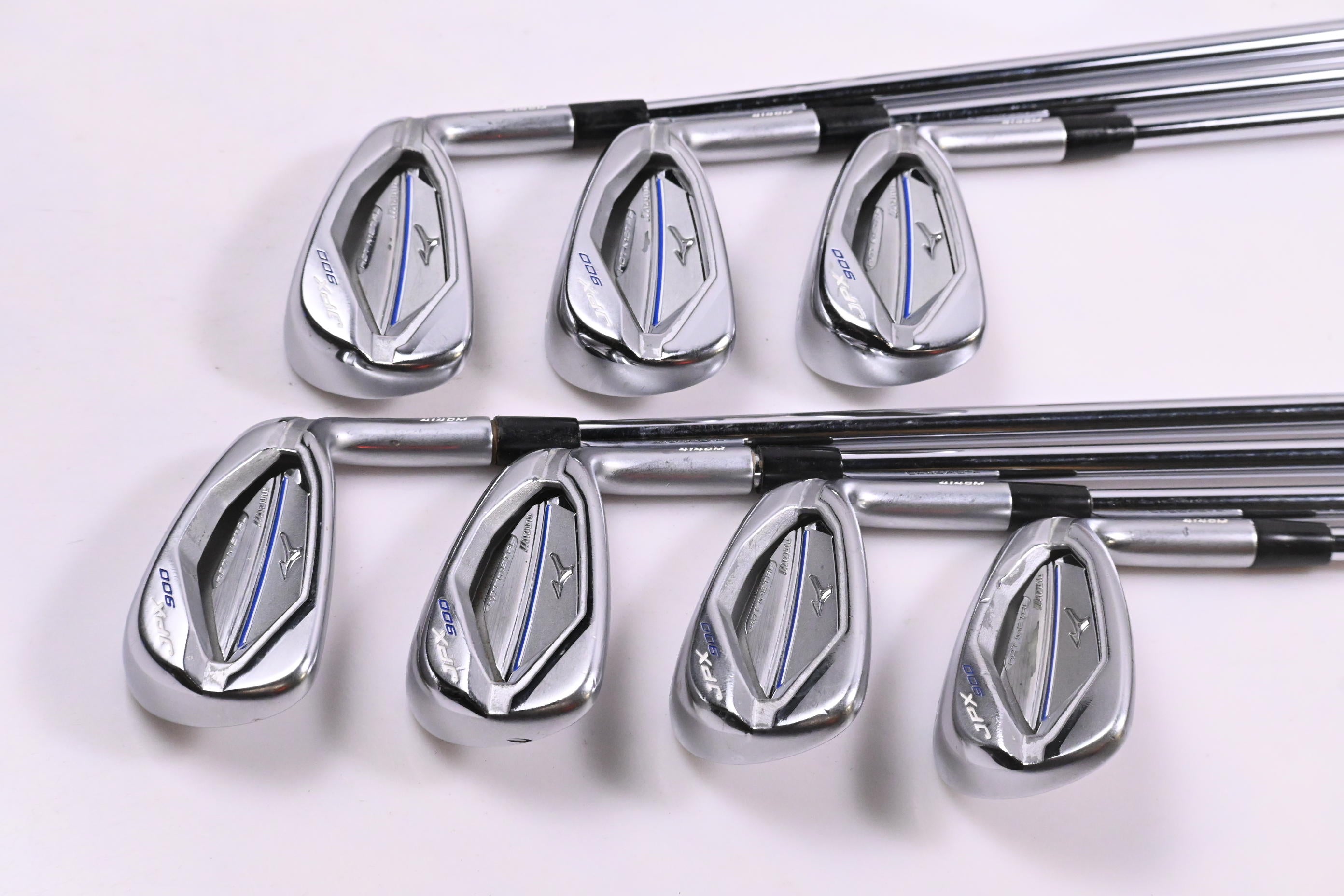 Mizuno JPX 900 Hot Metal Irons / 4-PW / X-Flex Project X Shafts