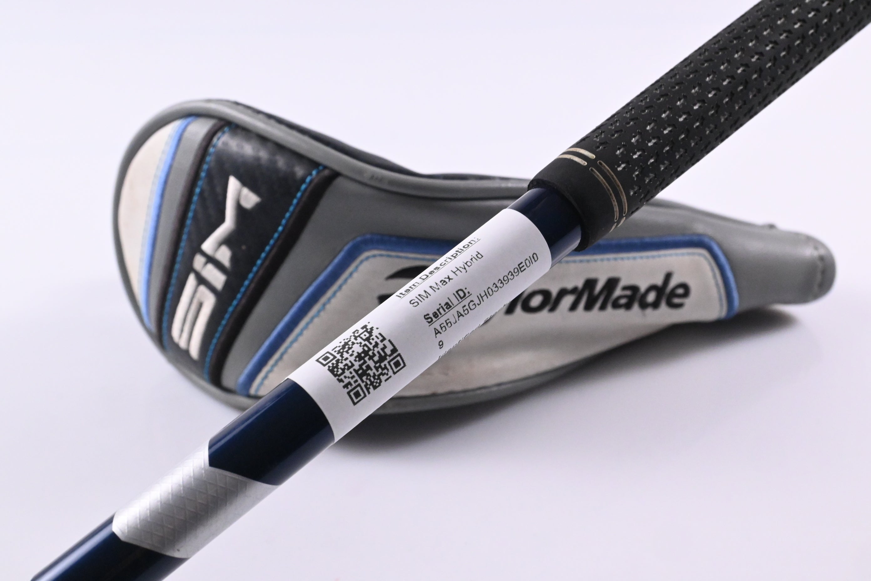 Taylormade SIM Max #3 Hybrid / 19 Degree / Stiff Flex Ventus Blue 7 Shaft