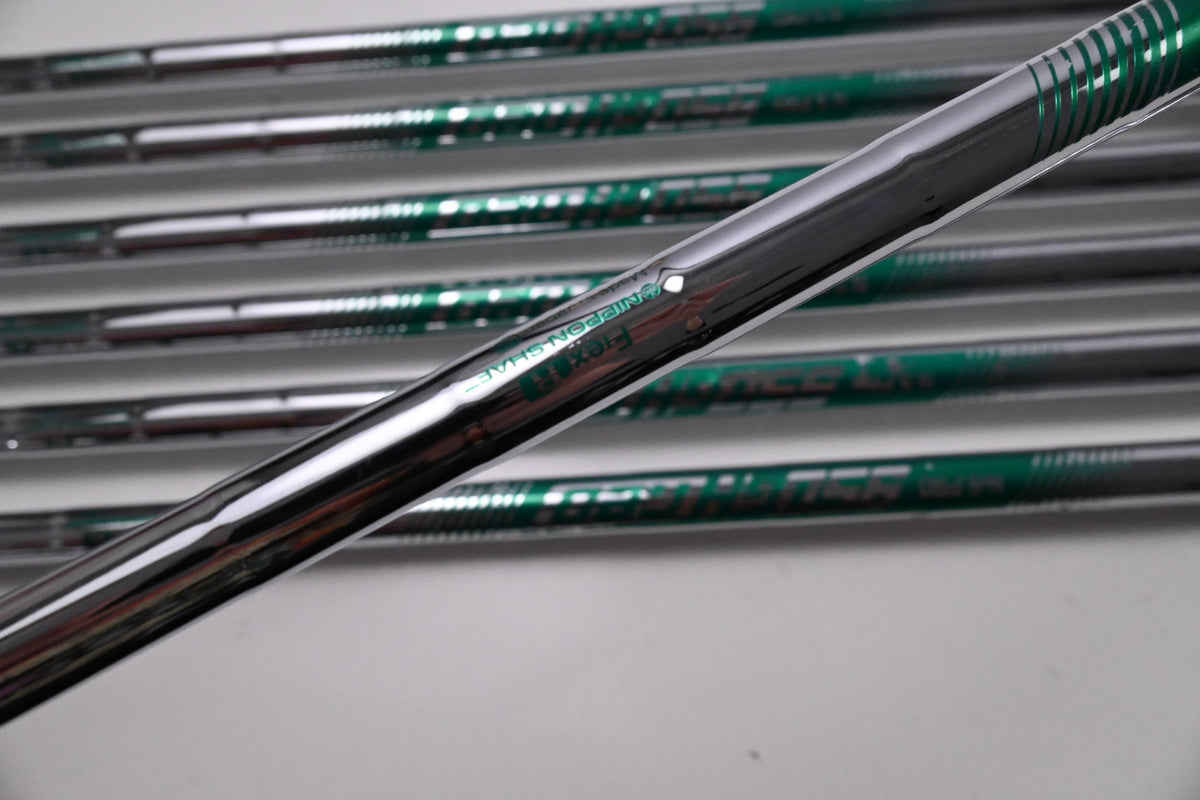 Mizuno JPX 923 Forged Irons / 6-PW+GW+SW / Regular Flex N.S.Pro 950GH Neo