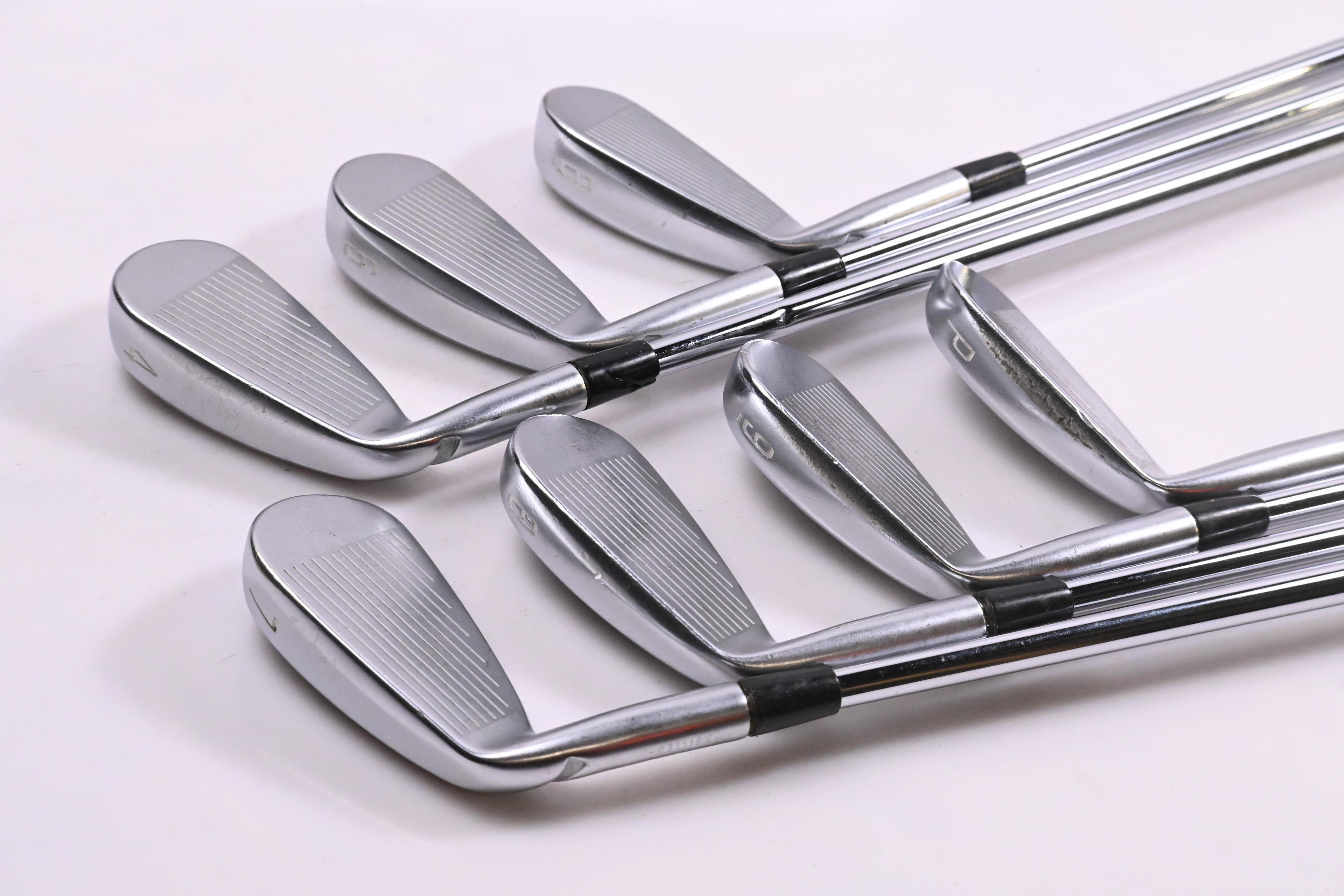 Mizuno JPX 900 Hot Metal Irons / 4-PW / X-Flex Project X Shafts