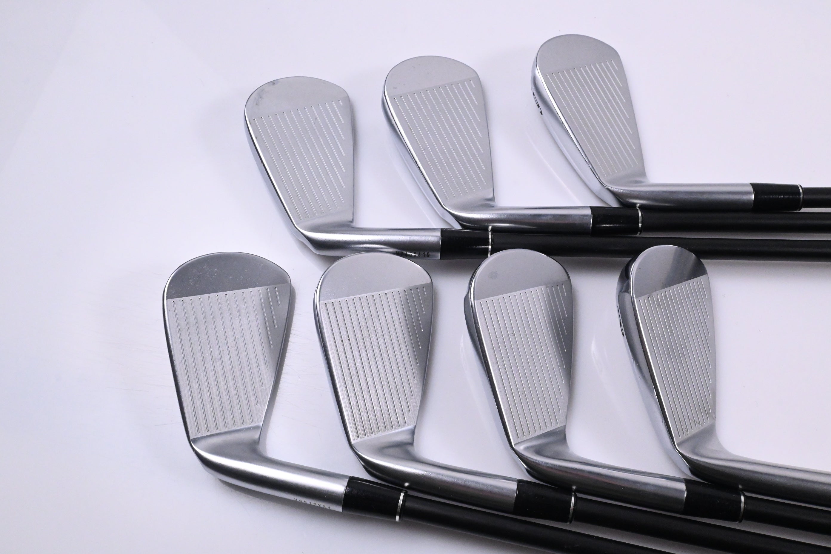 Srixon ZXi7 Irons / 4-PW / Regular Flex KBS TGI 60 Shafts