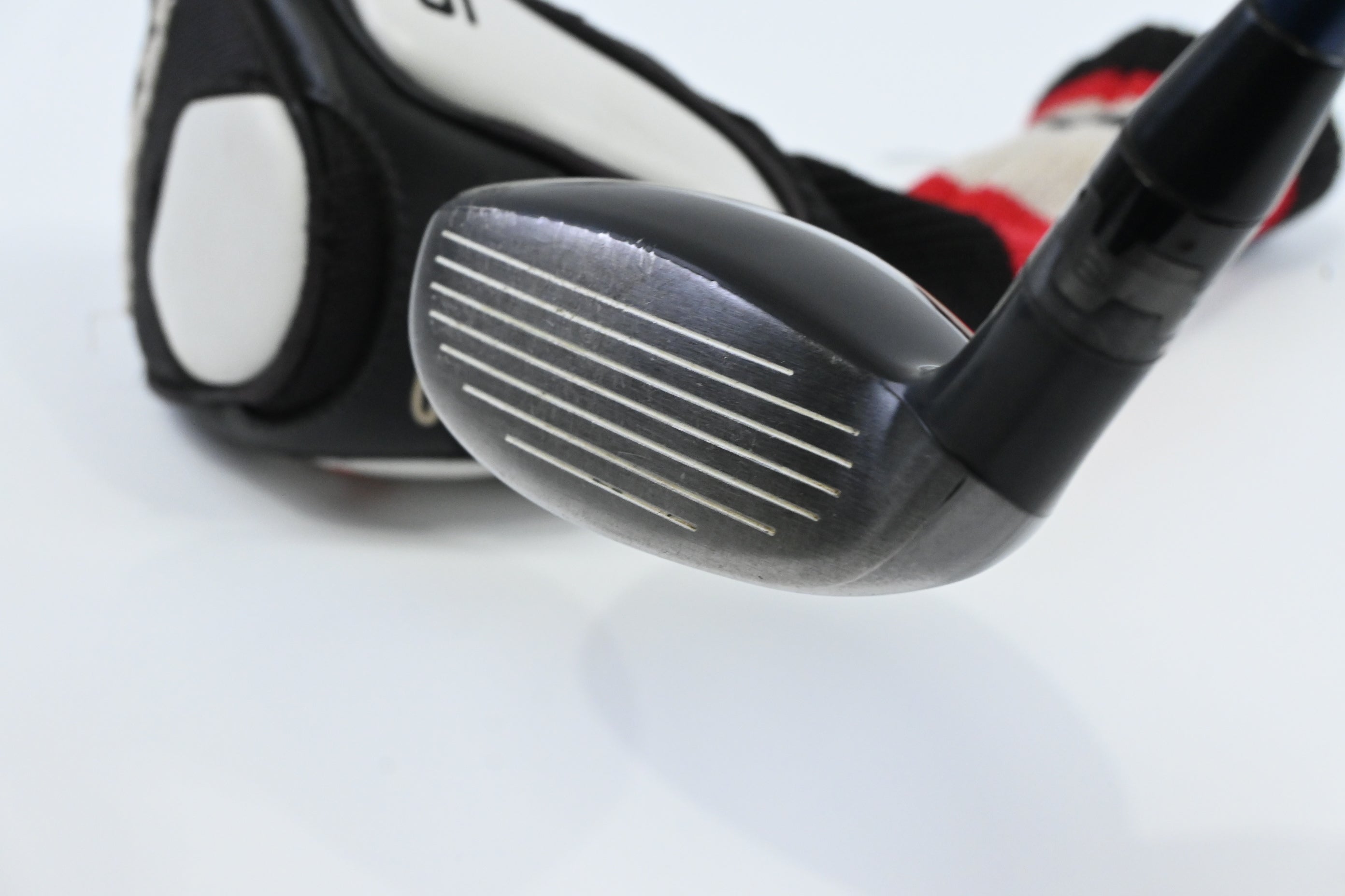 Titleist 910H #3 Hybrid / 21 Degree / Regular Flex Diamana Kai'li 80 Shaft