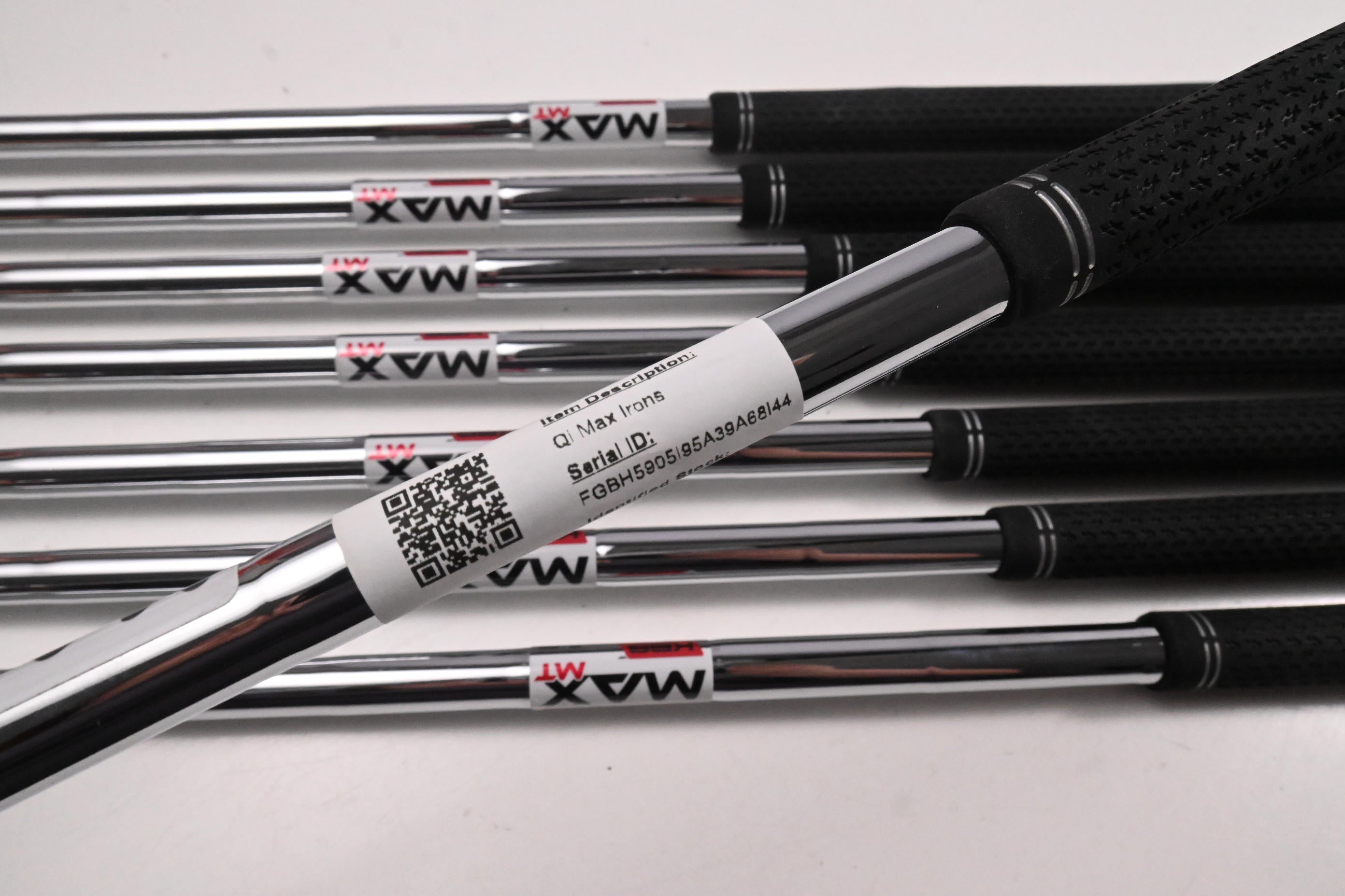 Taylormade Qi Max Irons / 5-PW+SW+LW / Regular Flex KBS MAX MT 85 Shafts