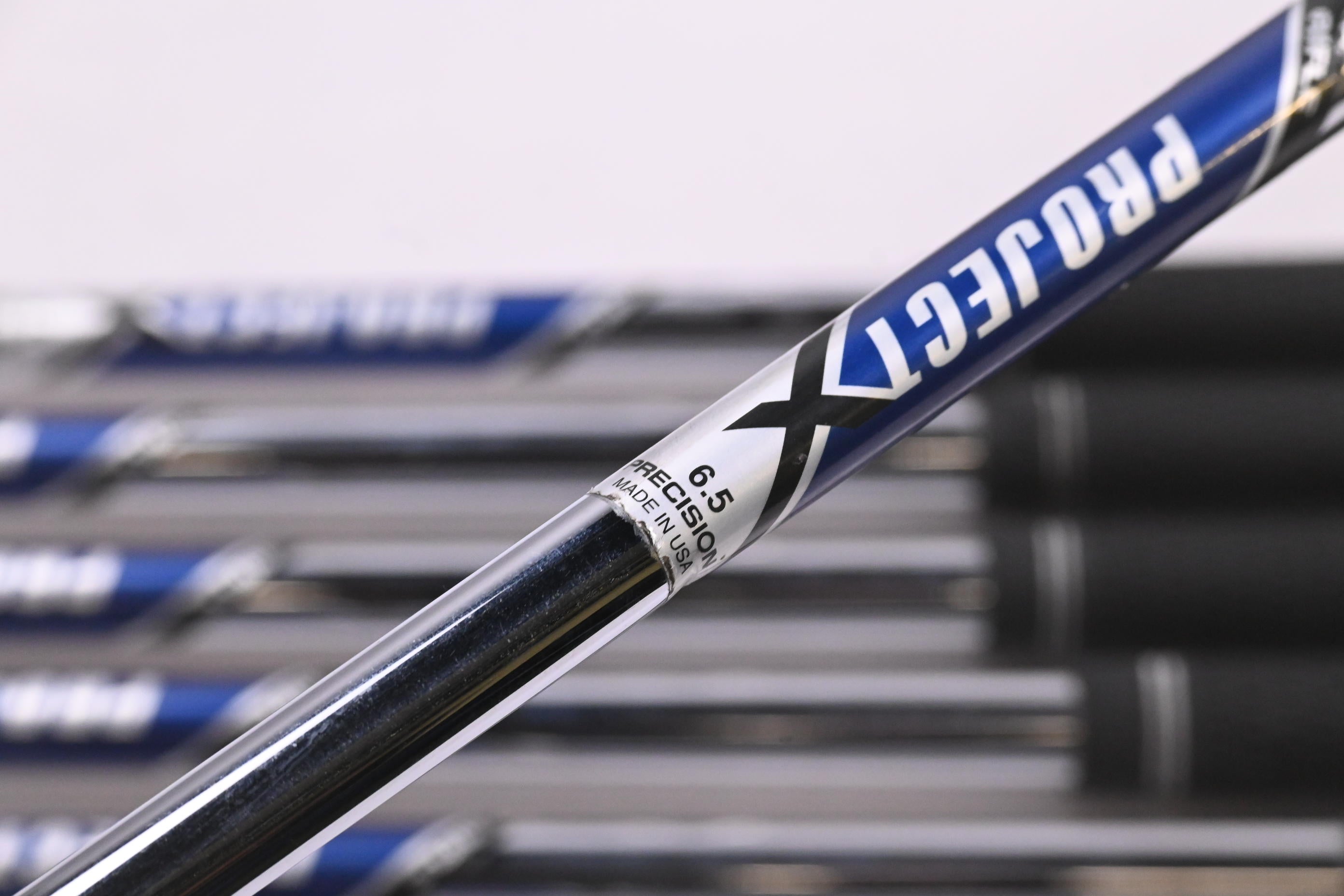 Mizuno JPX 900 Hot Metal Irons / 4-PW / X-Flex Project X Shafts