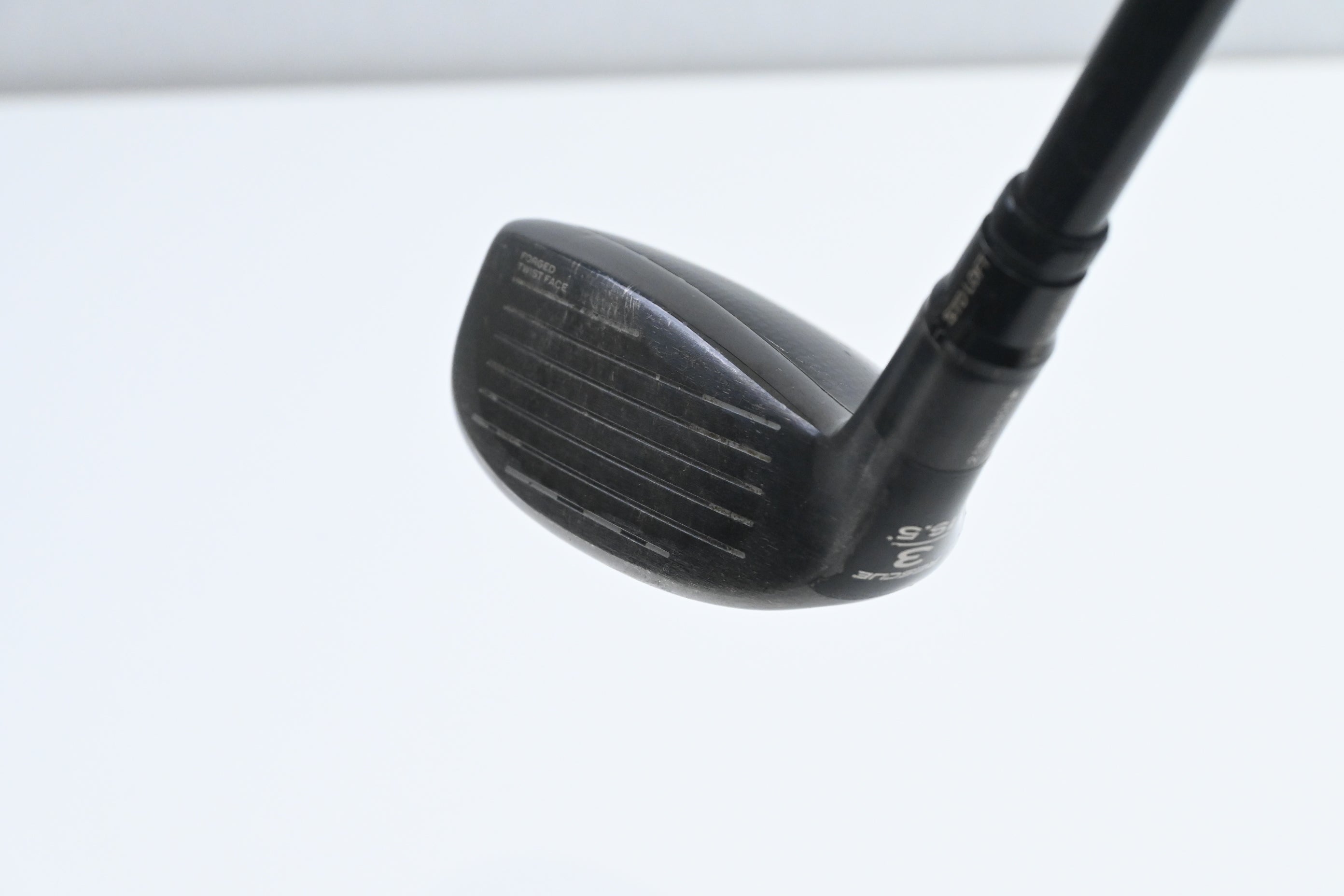 Taylormade Stealth Plus #3 Hybrid / 19.5 Degree / Stiff Flex HZRDUS Smoke Red 80