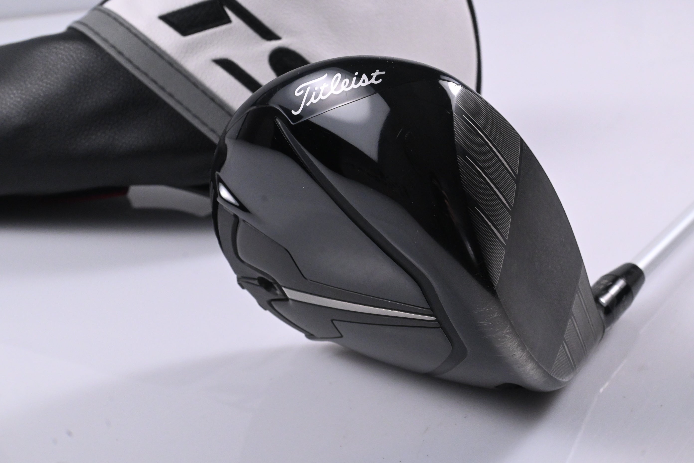 Titleist TSR3 Driver / 9 Degree / Regular Flex Fujikura Air Speeder 40 Shaft