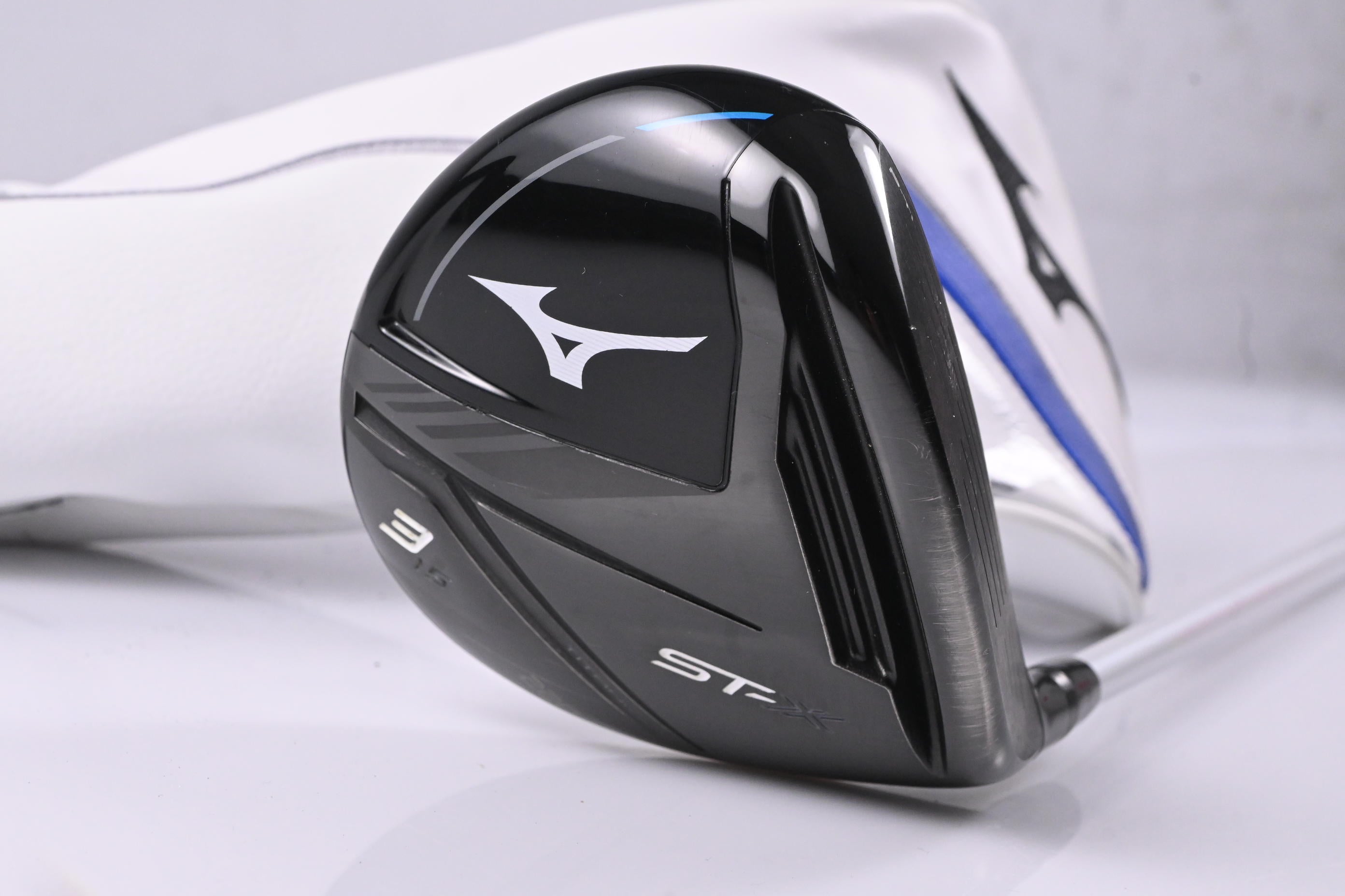 Mizuno ST-X 220 #3 Wood / 15 Degree / Regular Flex Aldila Ascent Red 50 Shaft