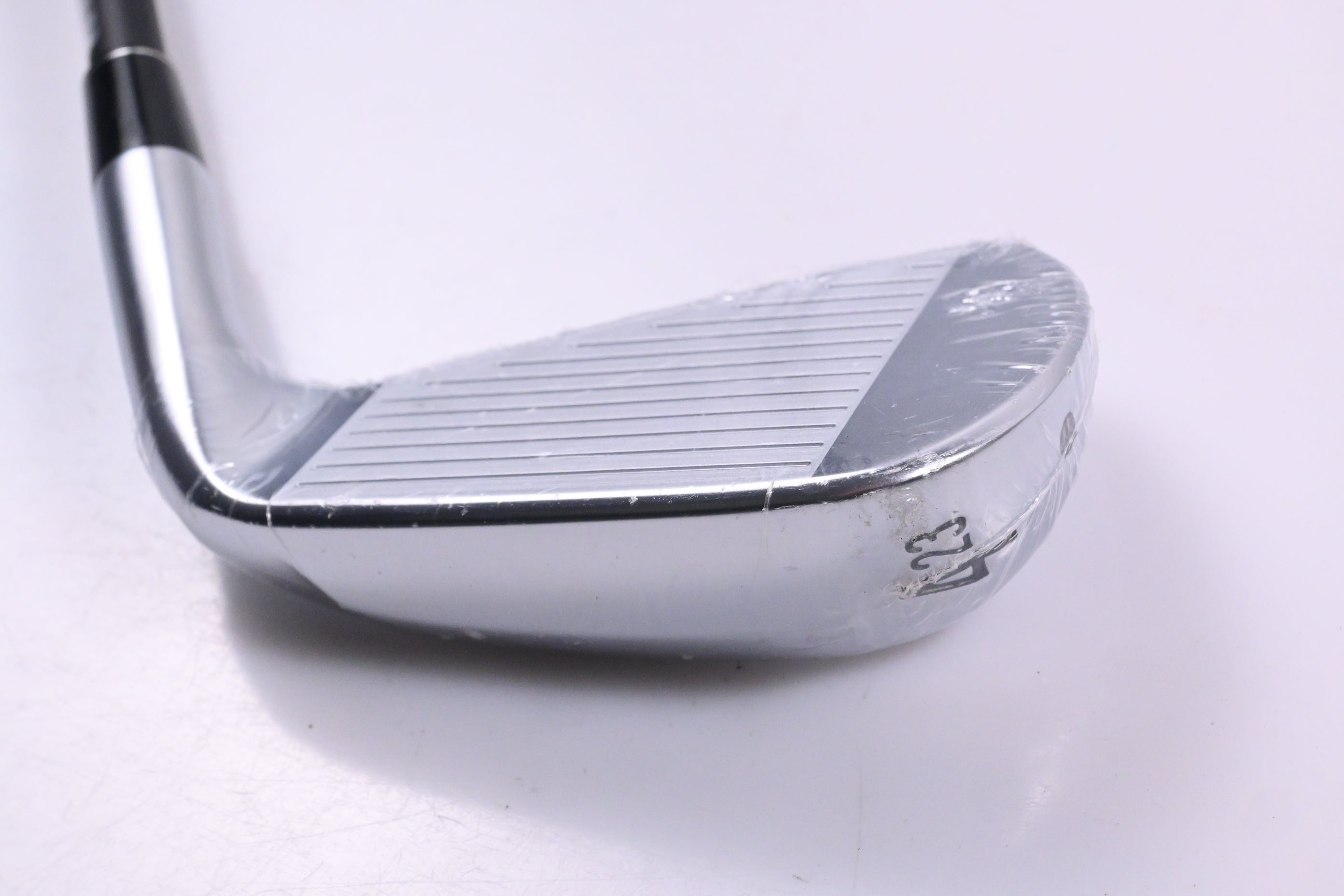 Left Hand Srixon ZXiU Utility #4 Iron / 23 Degree / Regular Flex MMT 80 Shaft