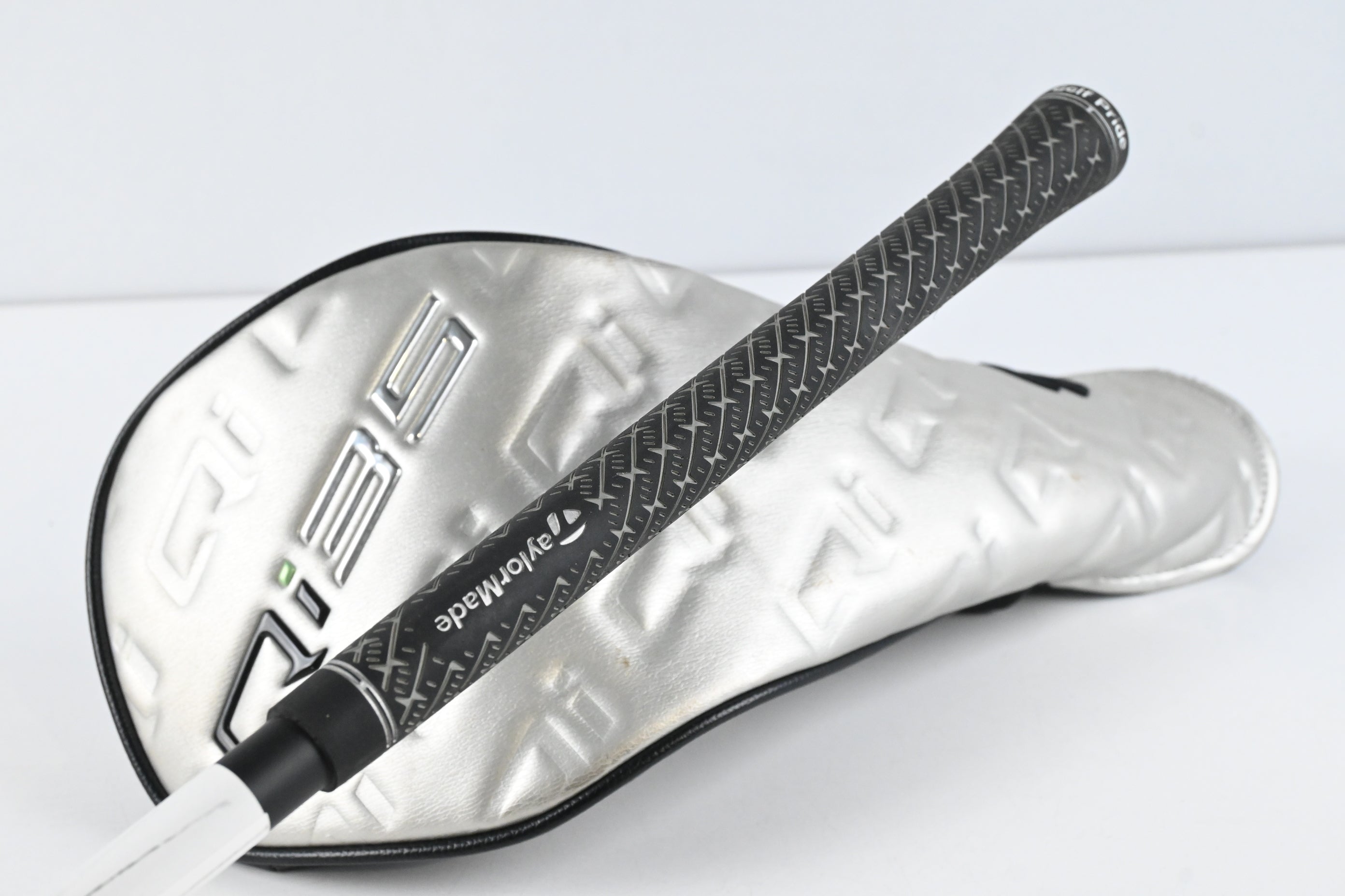 Taylormade Qi35 Max Driver / 12 Degree / Stiff Flex Fujikura Air Speeder 50