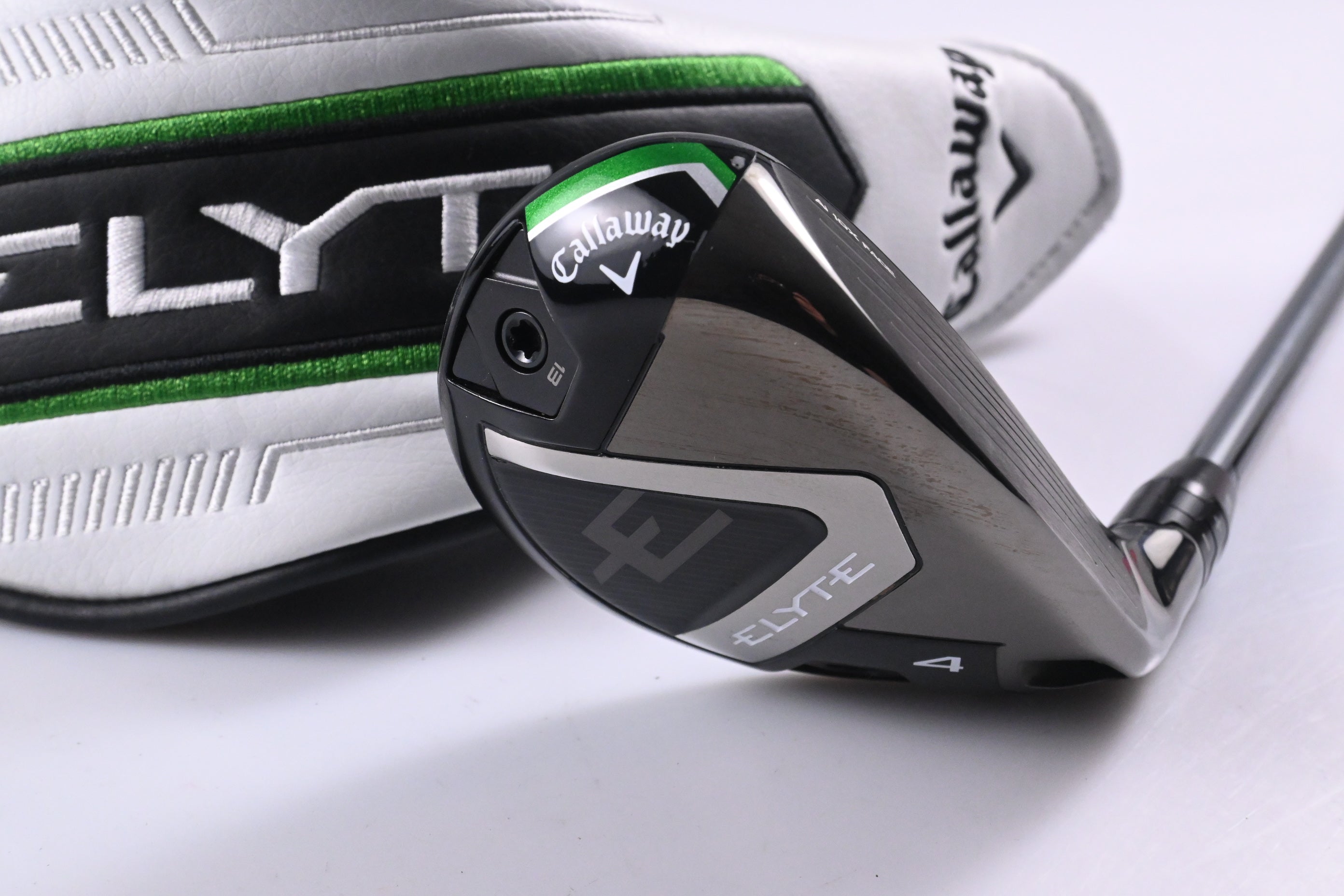 Callaway Elyte #4 Hybrid / 22 Degree / Regular Flex Denali Charcoal 60 Shaft